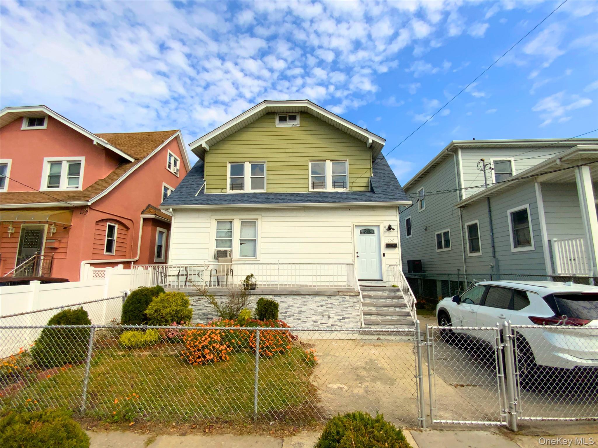 5-52 Beach 68th St, Far Rockaway, NY 11692, USA property photo
