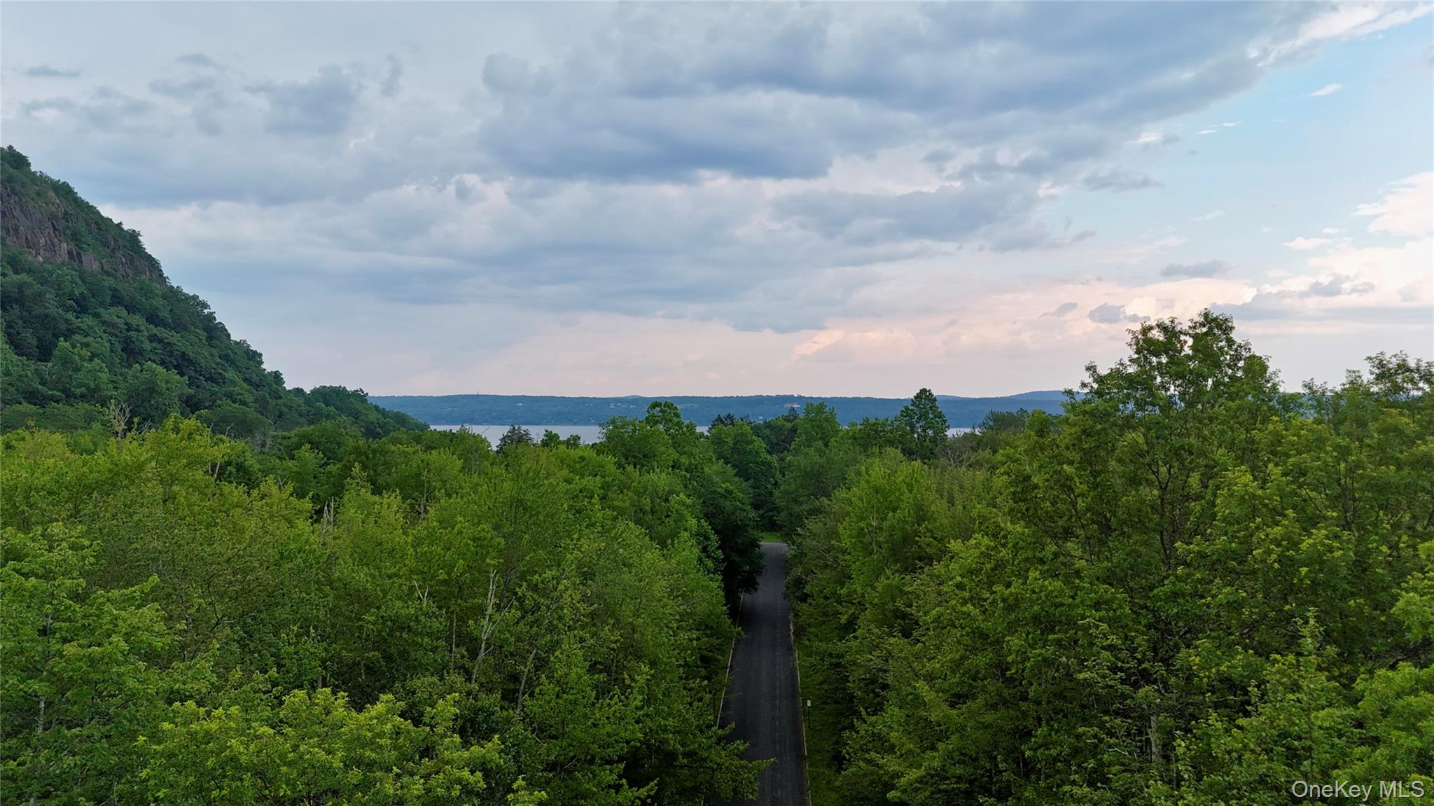 5 Badi Dr, Nyack, NY 10960, USA property photo