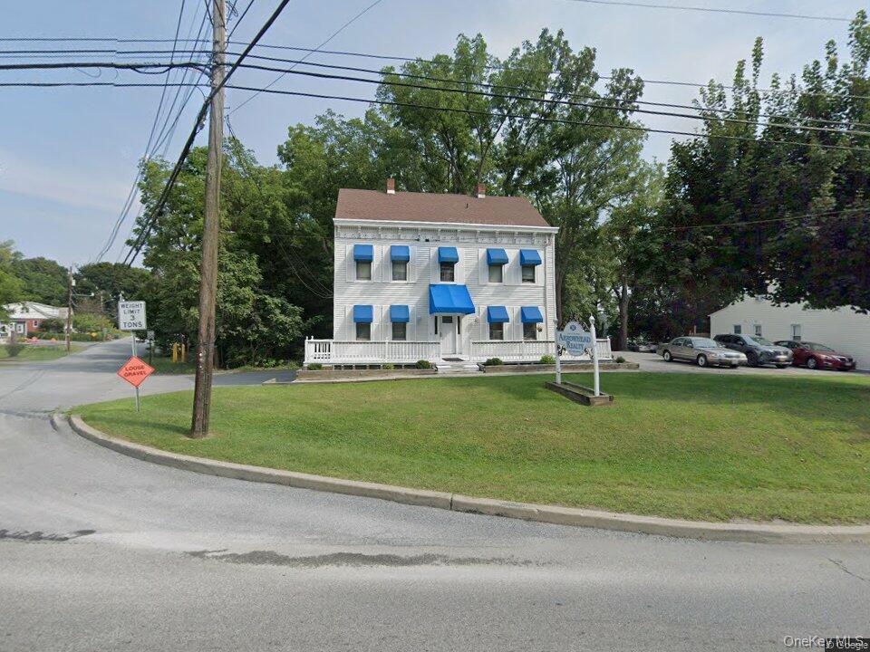 30 NY-17K, Newburgh, NY 12550, USA property photo