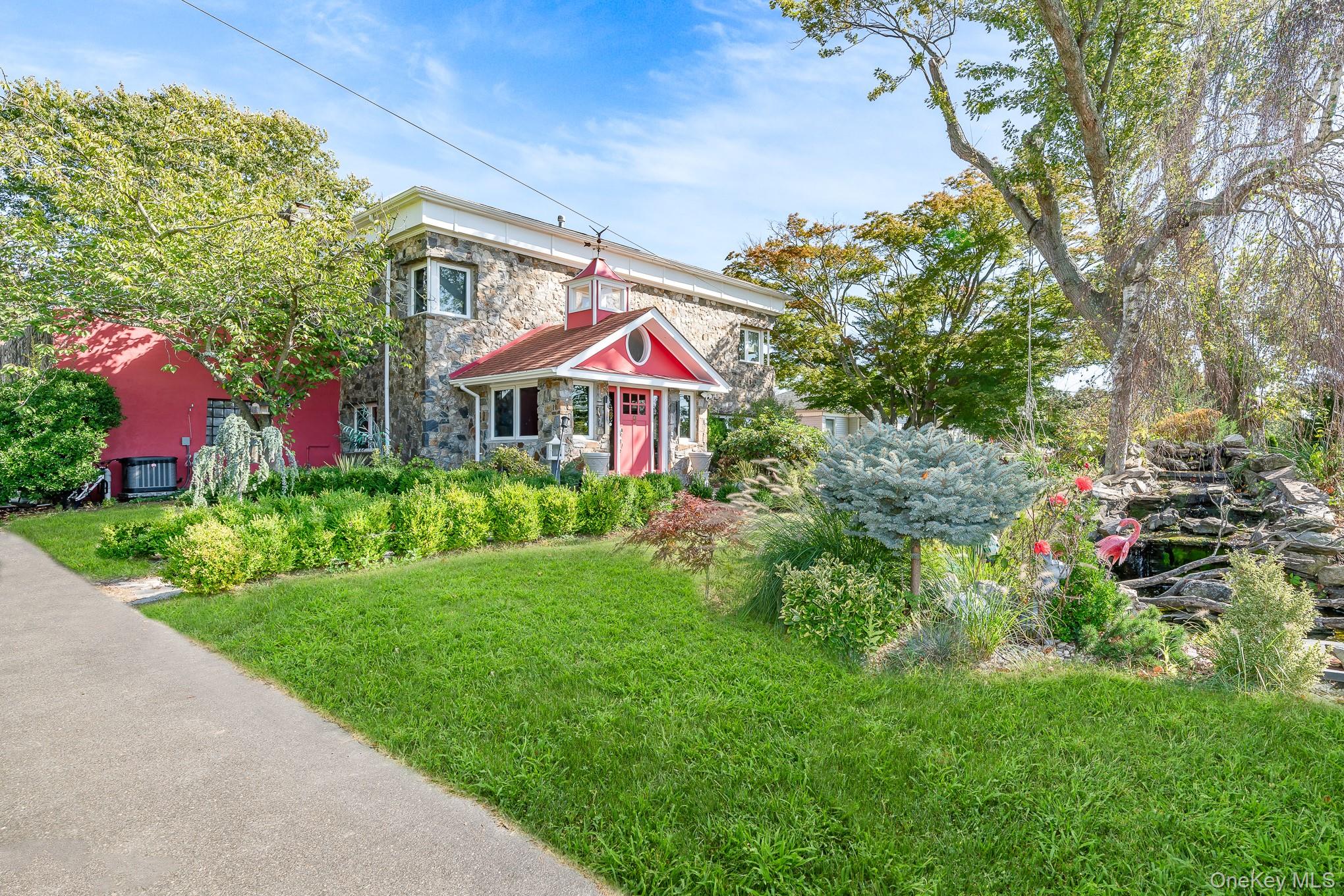 28 Riverside St, Amityville, NY 11701, USA property photo