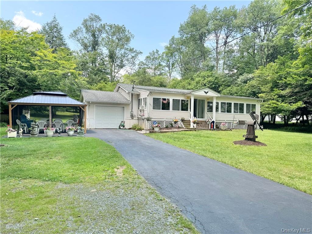 307 Beaver Lake Rd, Livingston Manor, NY 12758, USA property photo
