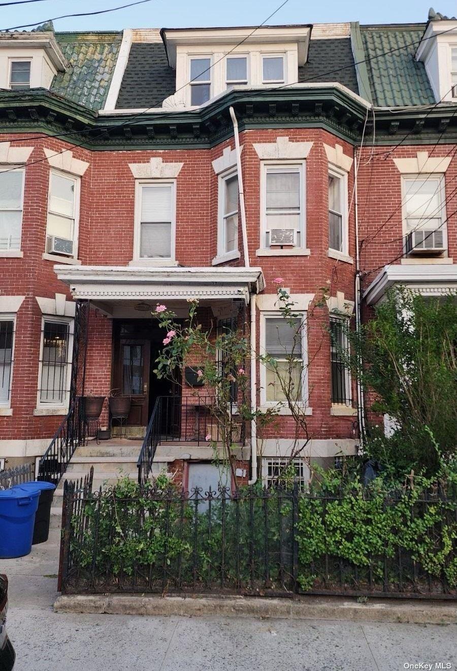 776 Hewitt Pl, Bronx, NY 10455, USA property photo