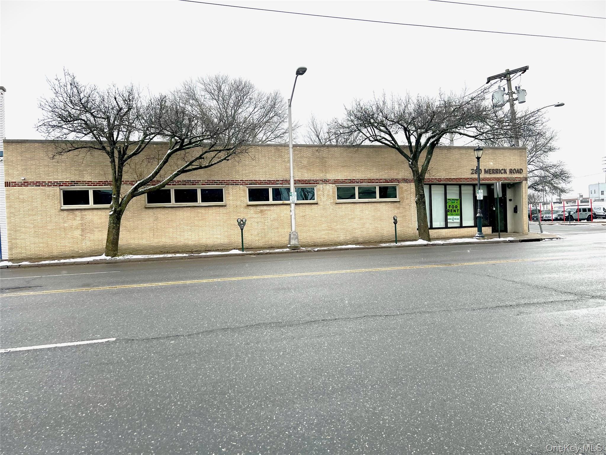 280 Merrick Rd, Lynbrook, NY 11563, USA property photo