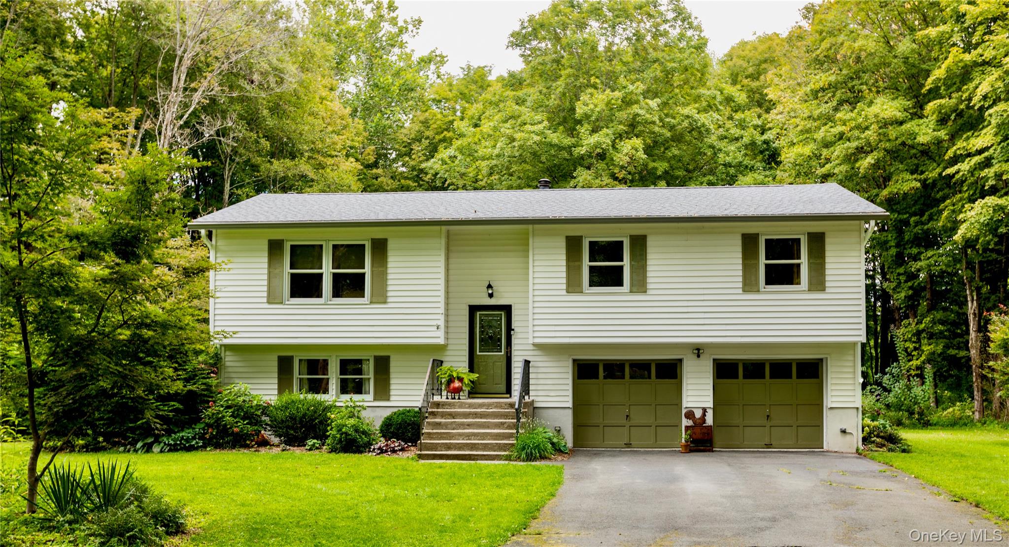 424 Tongore Way, Kingston, NY 12401, USA property photo