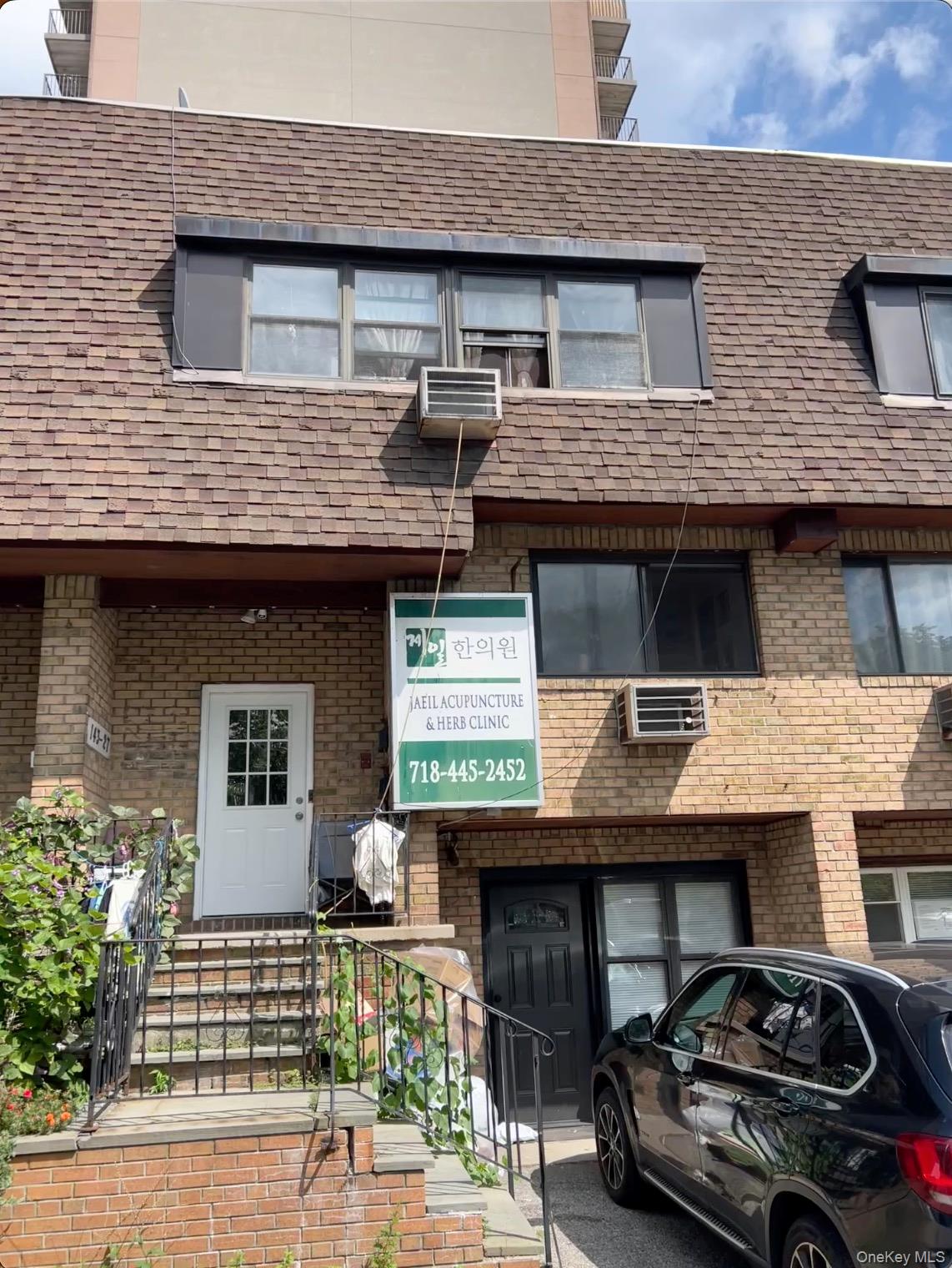 143-27 Roosevelt Avenue Flushing, NY 11354 property photo