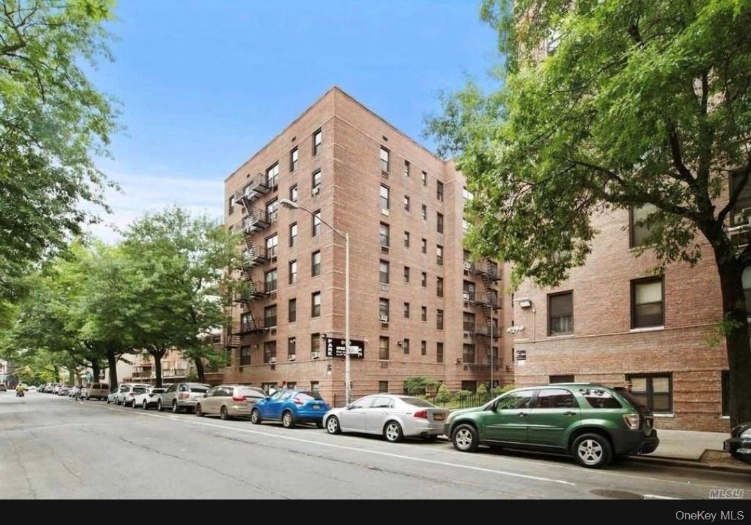 132-35 Sanford Ave, Flushing, NY 11355, USA property photo