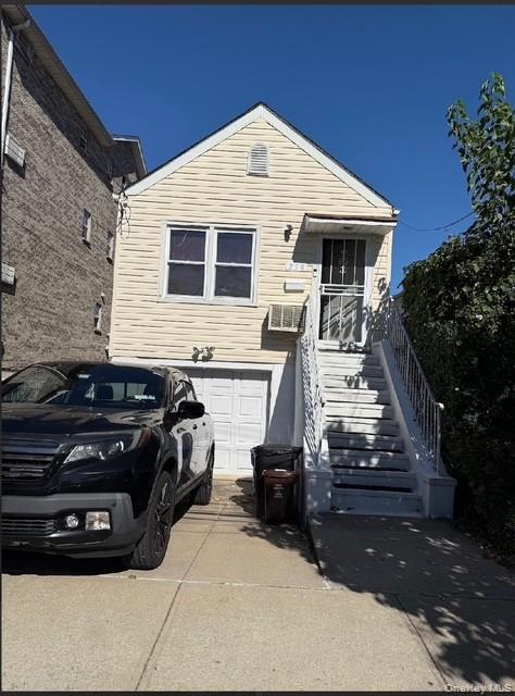 258 Davis Ave, Bronx, NY 10465, USA property photo