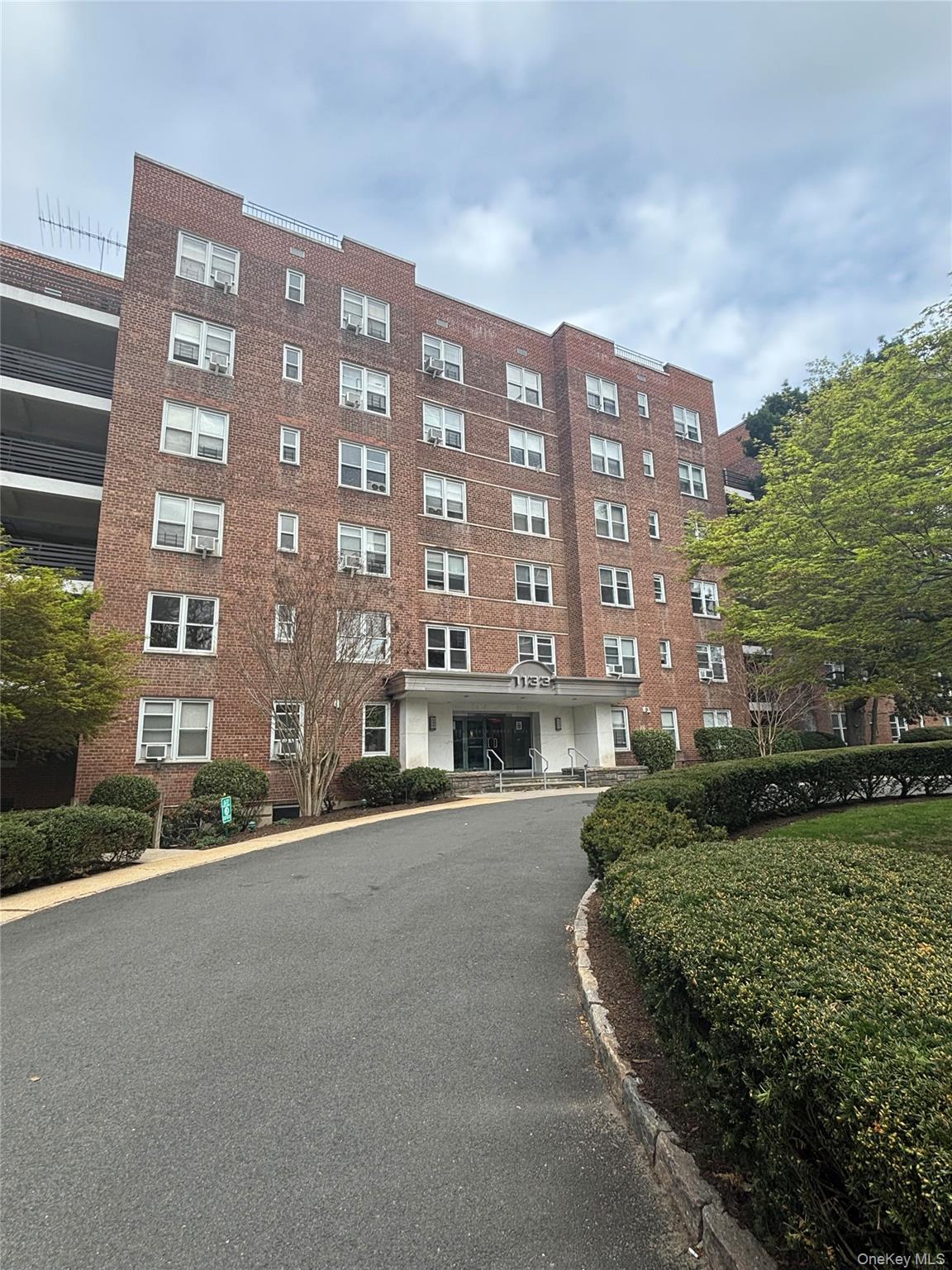 1133 Midland Ave, Yonkers, NY 10708, USA property photo