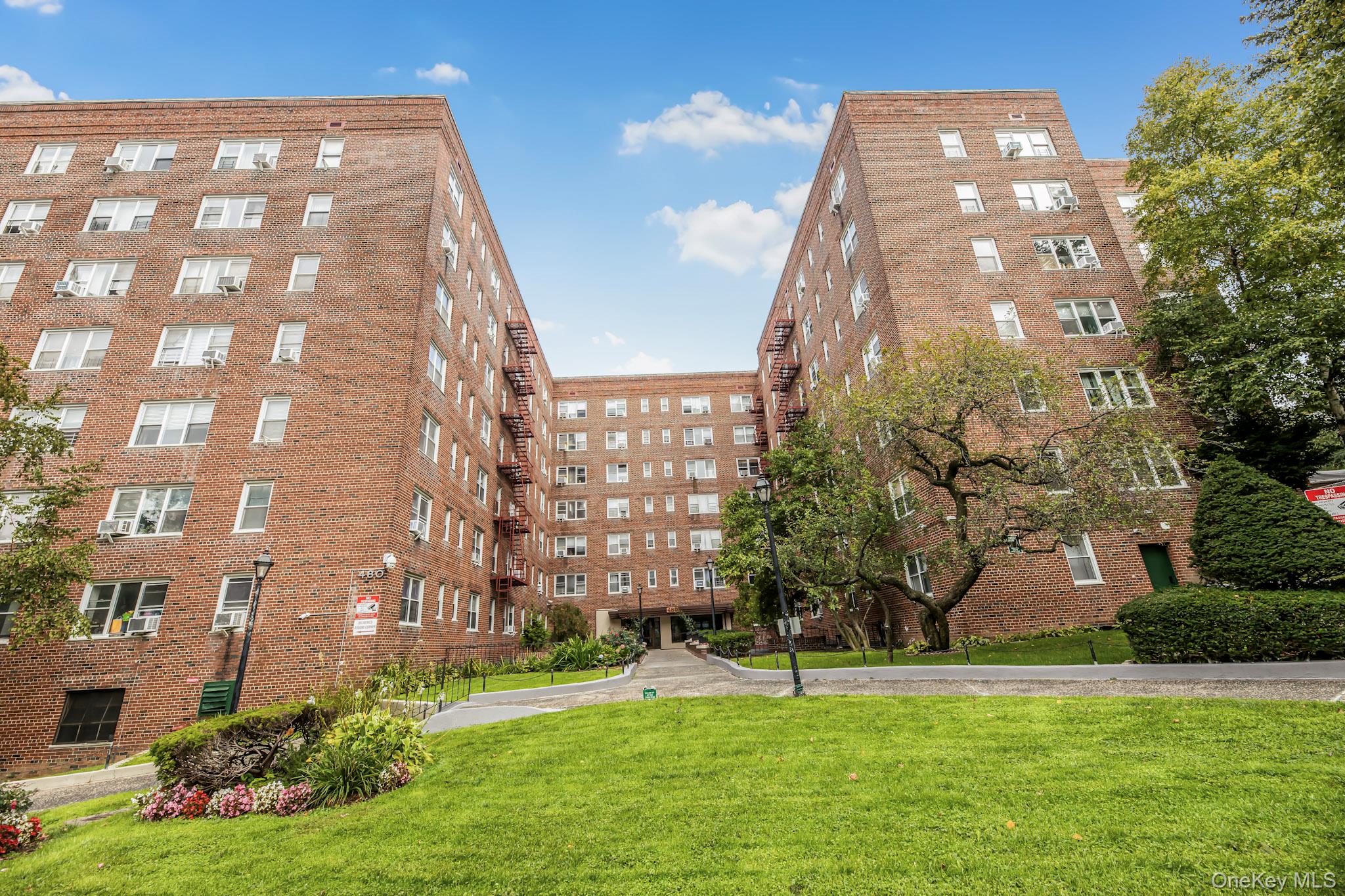 480 Riverdale Ave, Yonkers, NY 10705, USA property photo