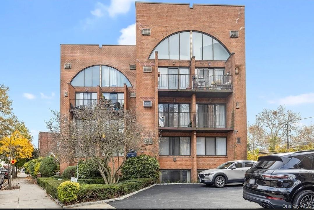 84-62 Austin St, Kew Gardens, NY 11415, USA property photo