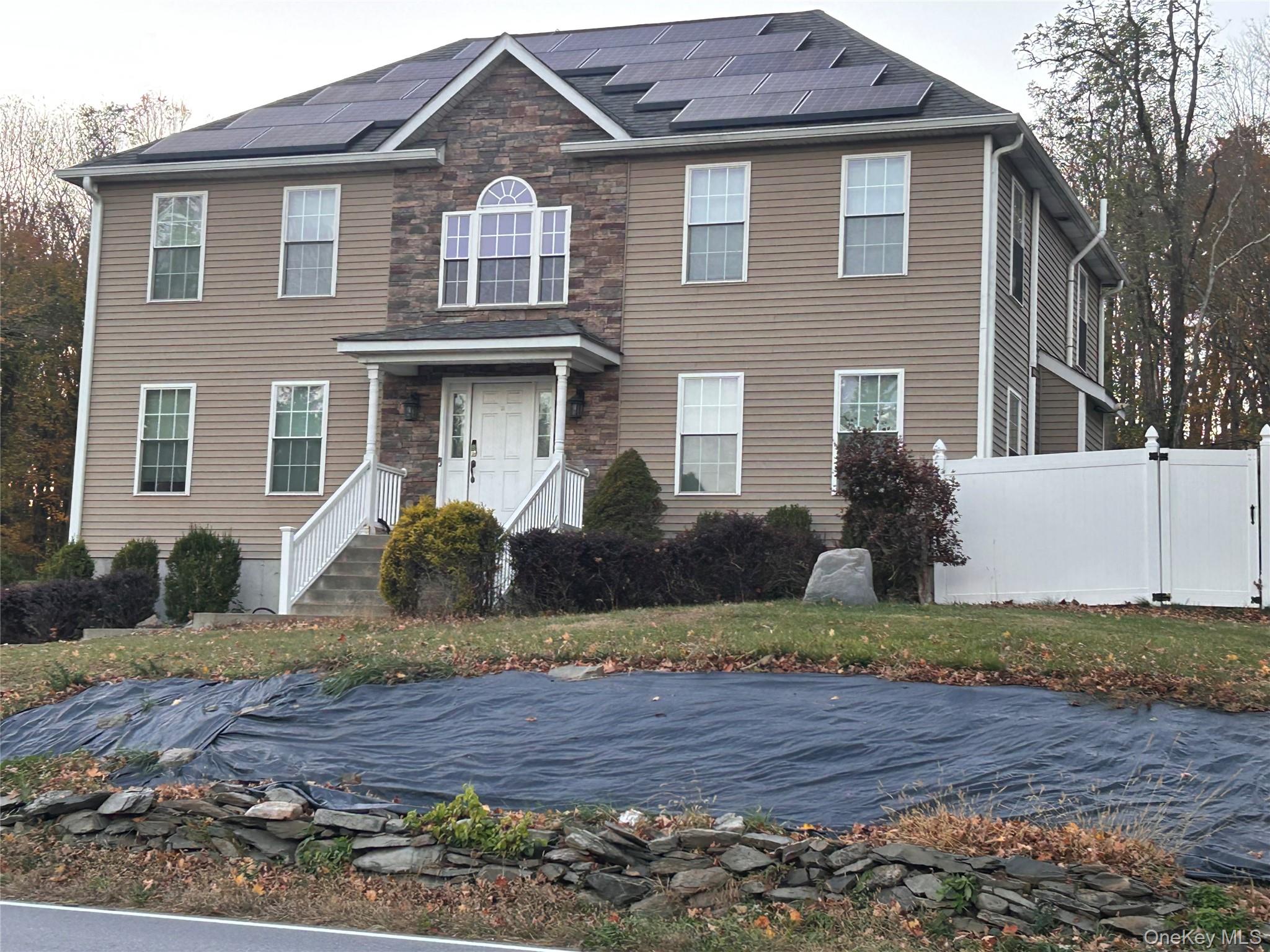 94 Robinson Ln, Wappingers Falls, NY 12590, USA property photo