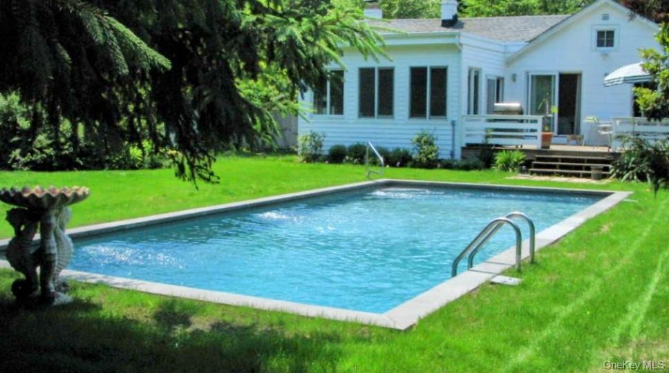 45 New Jersey Ave, Bellport, NY 11713, USA property photo
