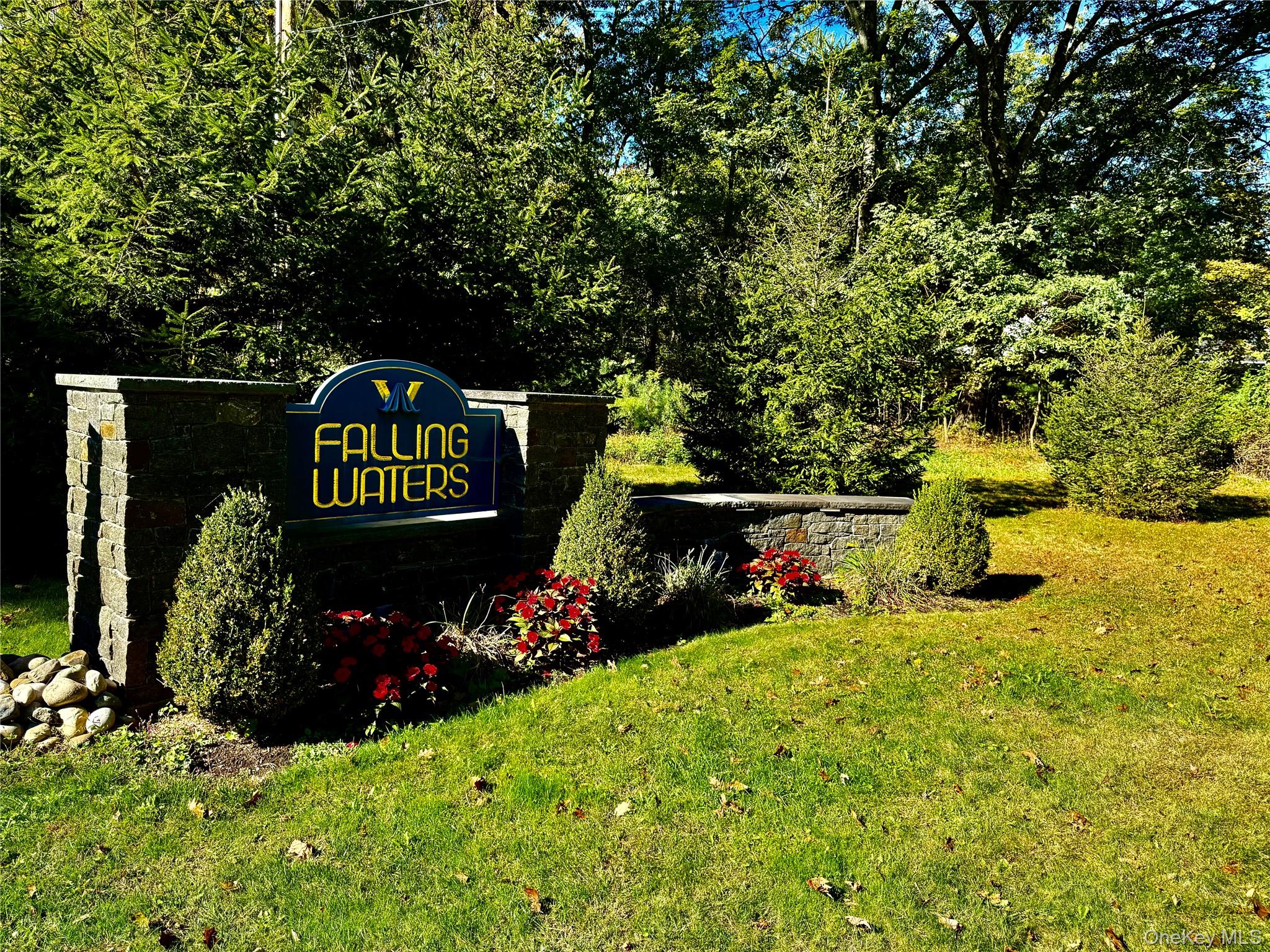 44 Falling Waters Dr, Palenville, NY 12463, USA property photo