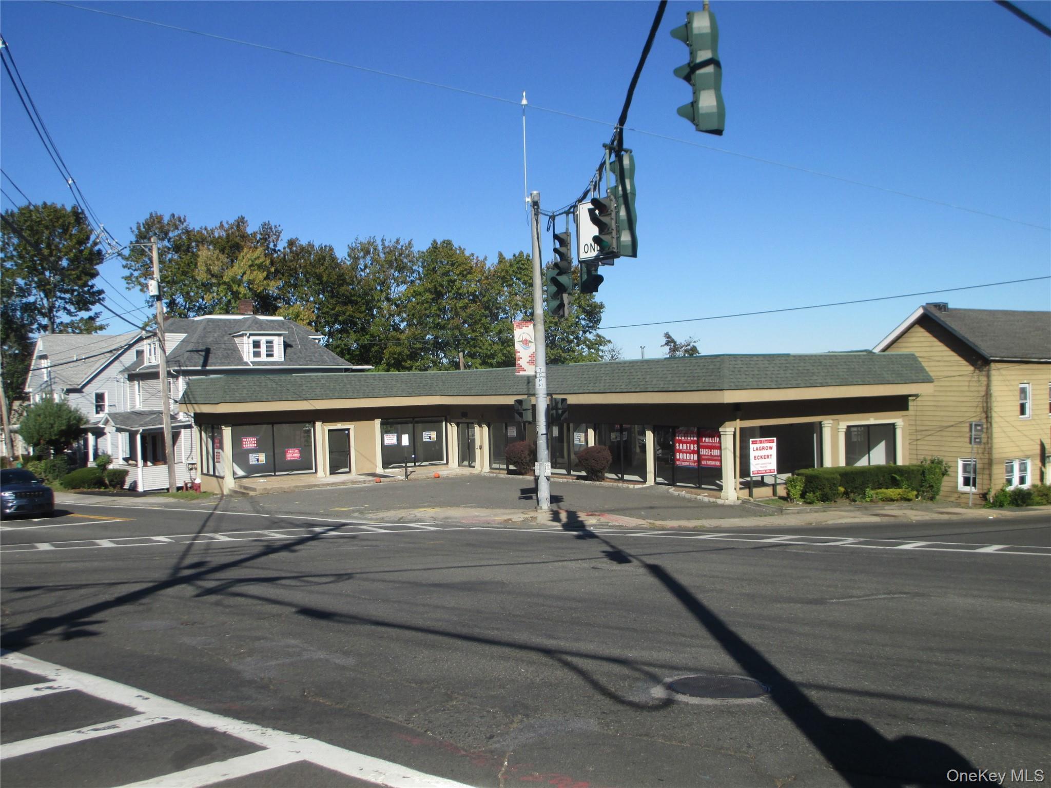 2-4 US-9W, West Haverstraw, NY 10993, USA property photo