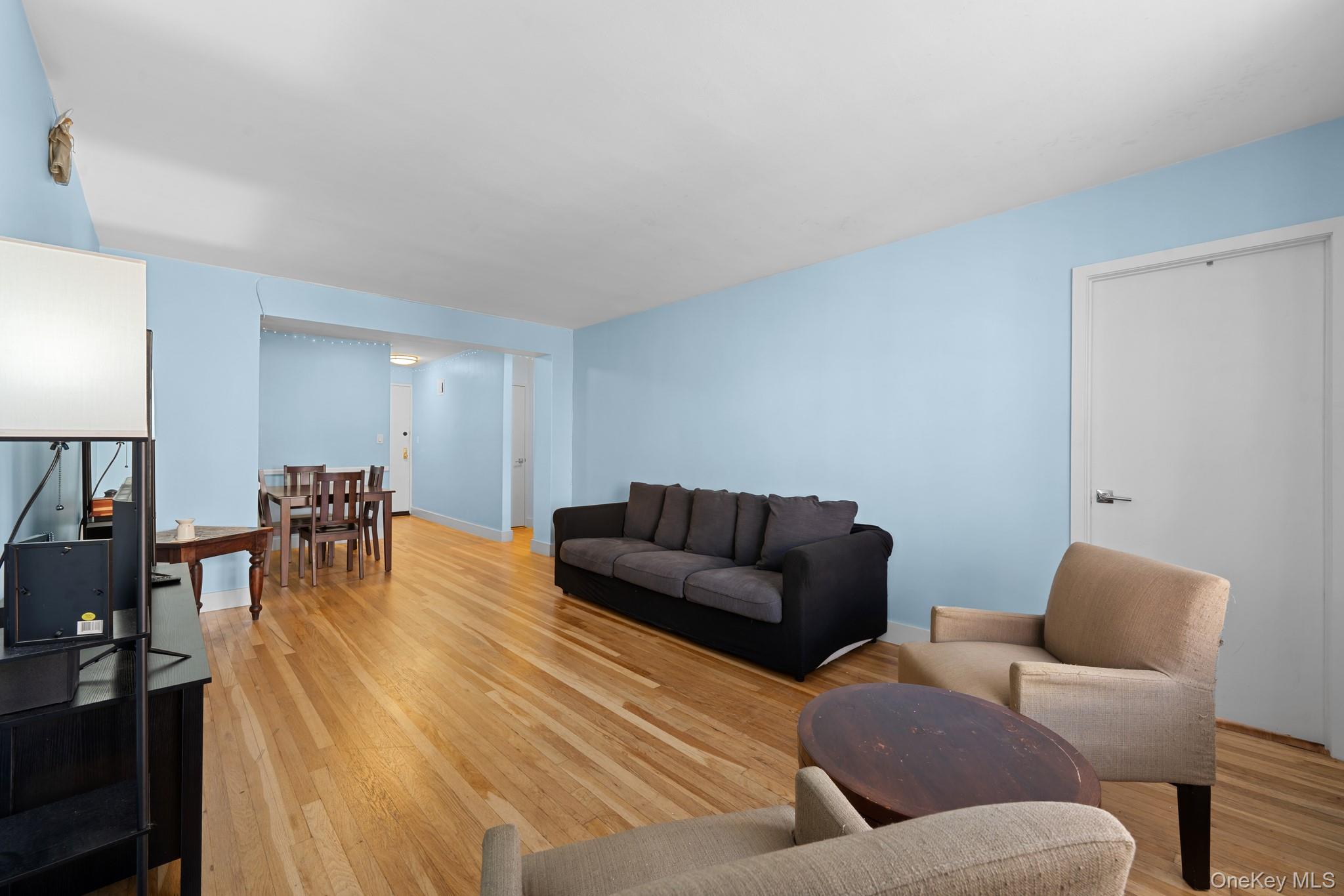 2830 Briggs Ave, Bronx, NY 10458, USA property photo