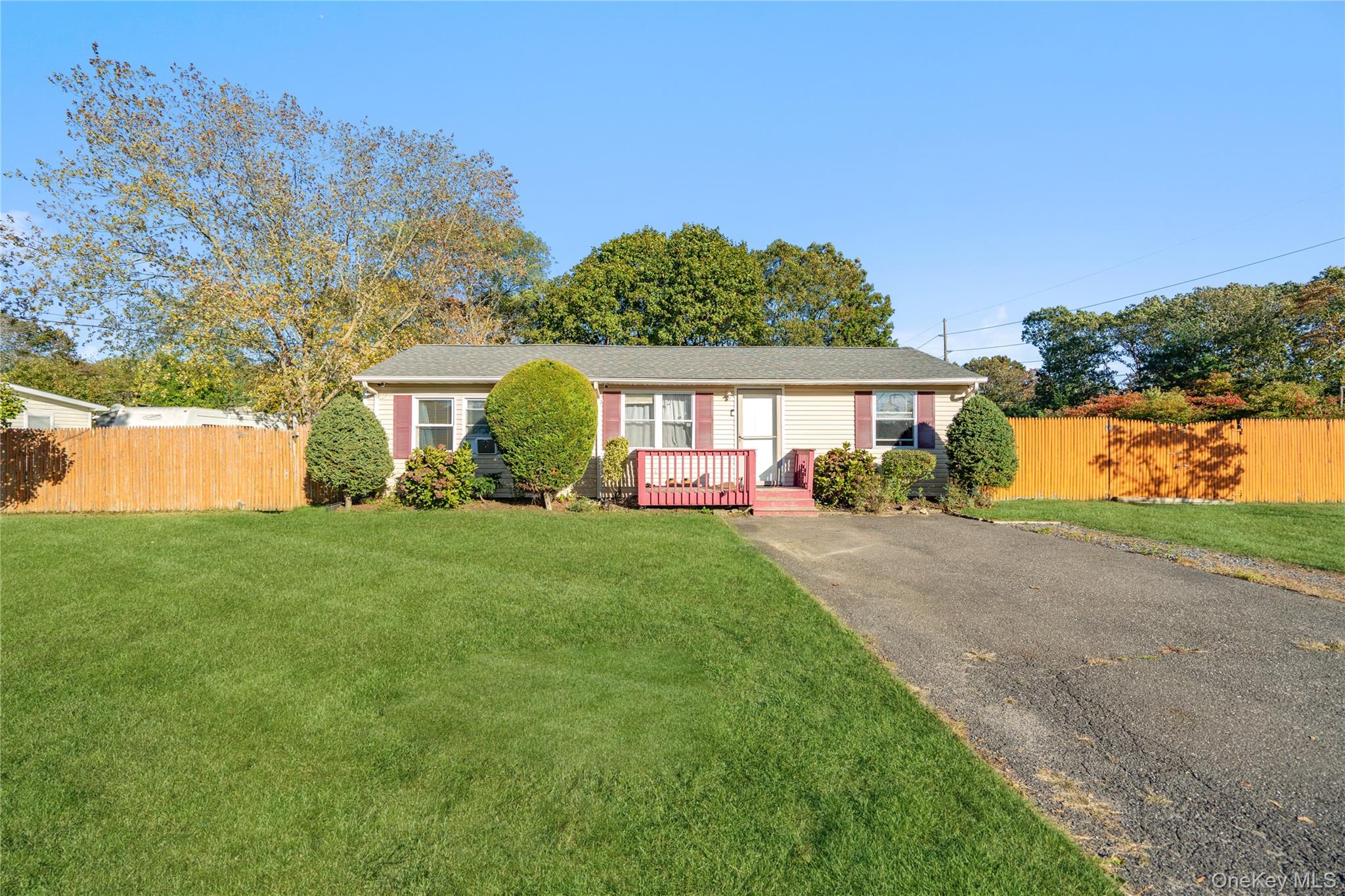 501 Scherger Ave, East Patchogue, NY 11772, USA property photo