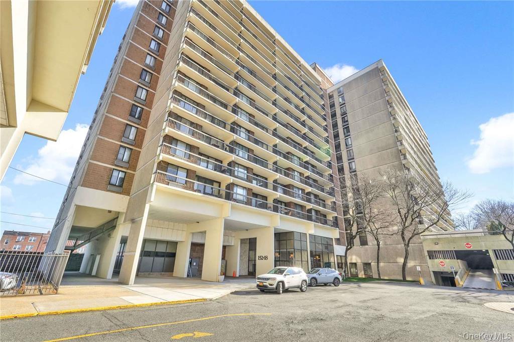 152-18 Union Tpke, Flushing, NY 11367, USA property photo