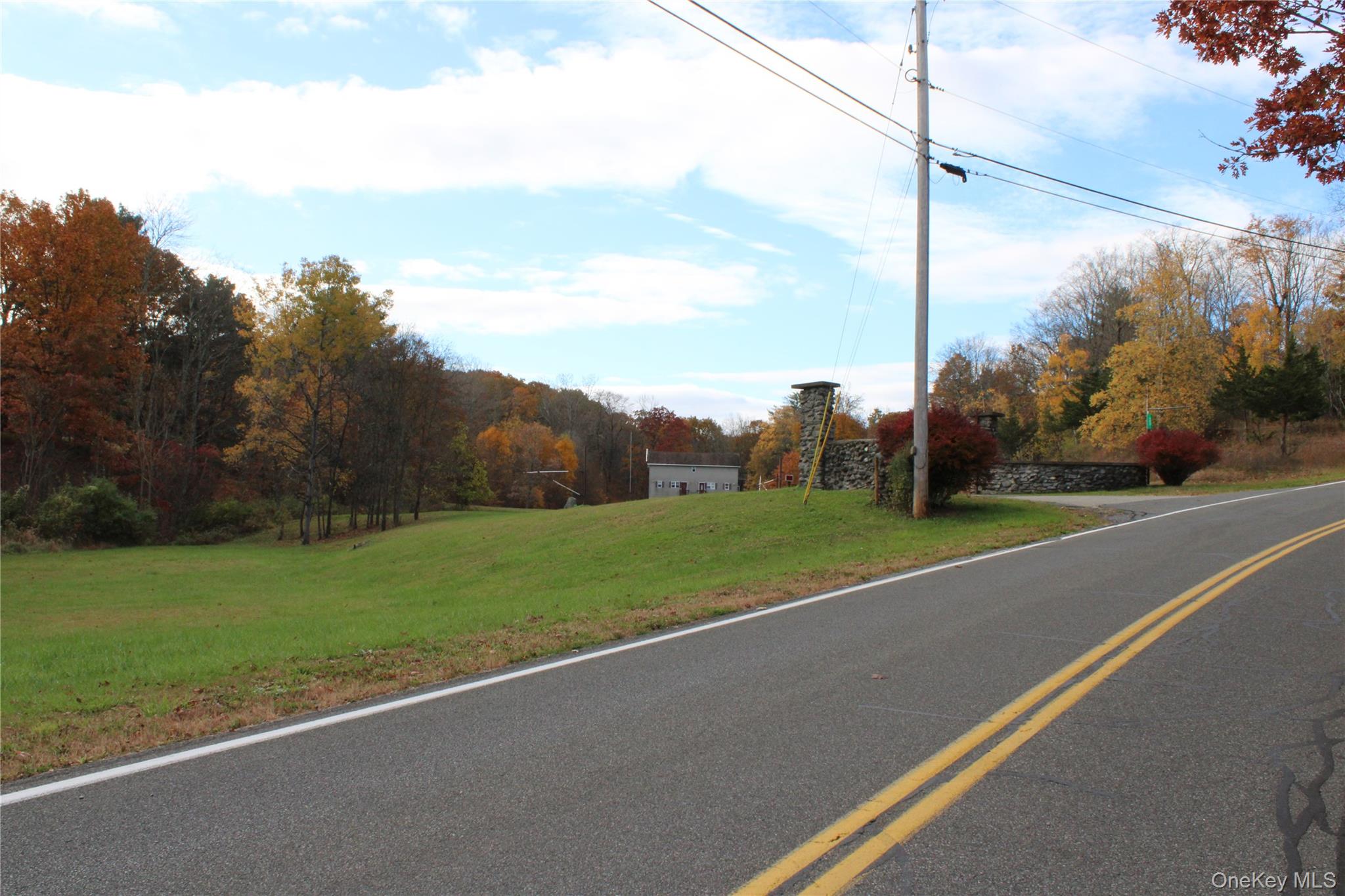 400 Round Lake Rd, Rhinebeck, NY 12572, USA property photo