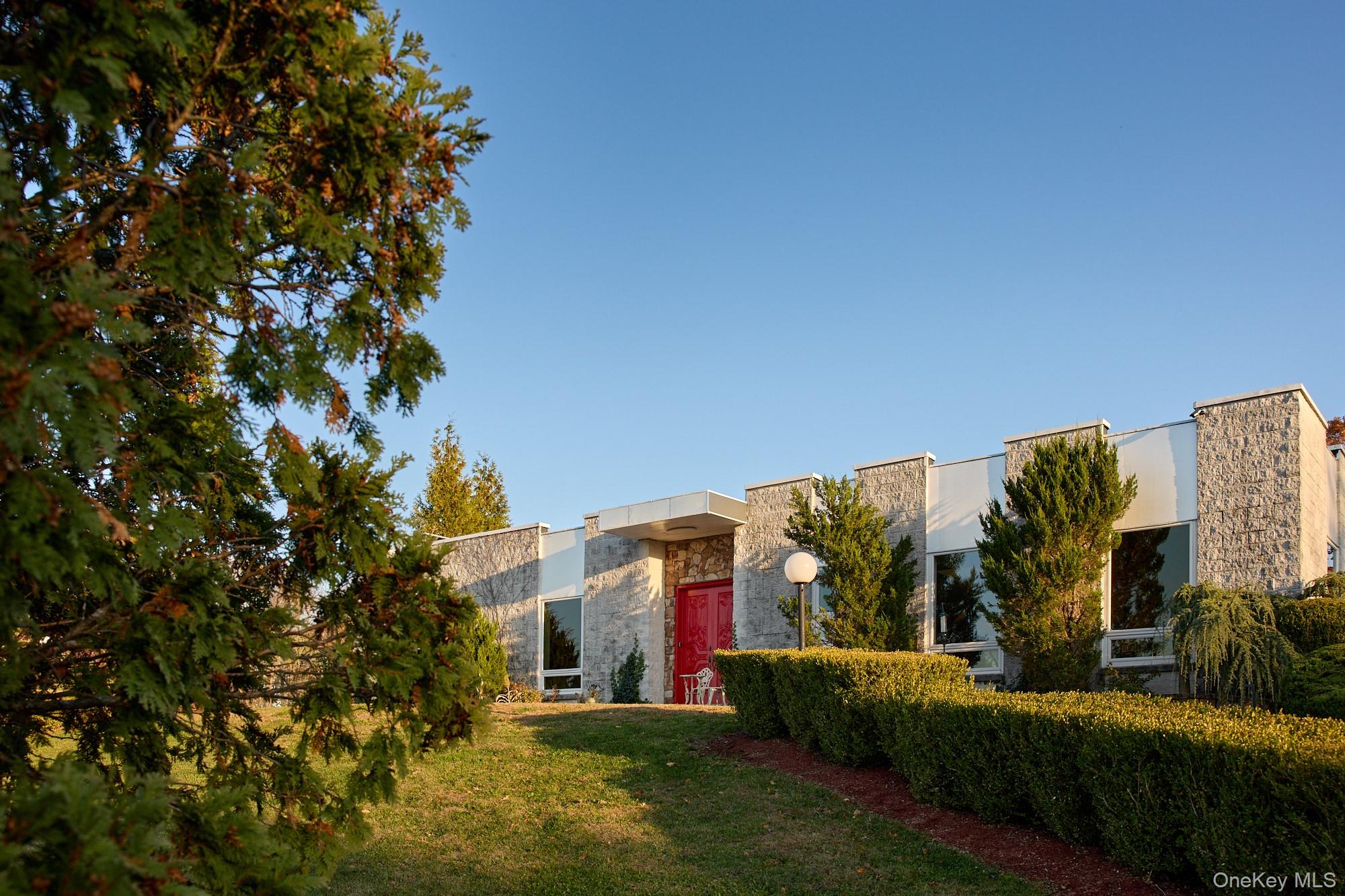 27 Westview Dr, Wallkill, NY 12589, USA property photo