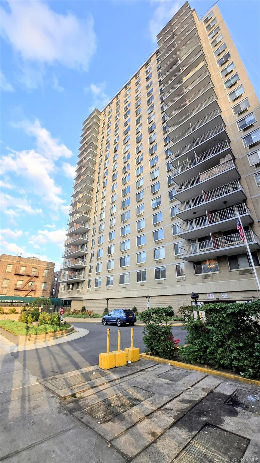 118-18 Union Tpke, Kew Gardens, NY 11415, USA property photo
