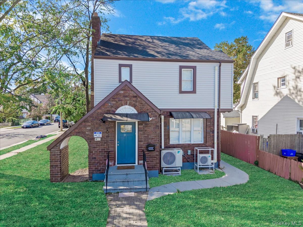 21 James L L Burrell Ave, Hempstead, NY 11550, USA property photo