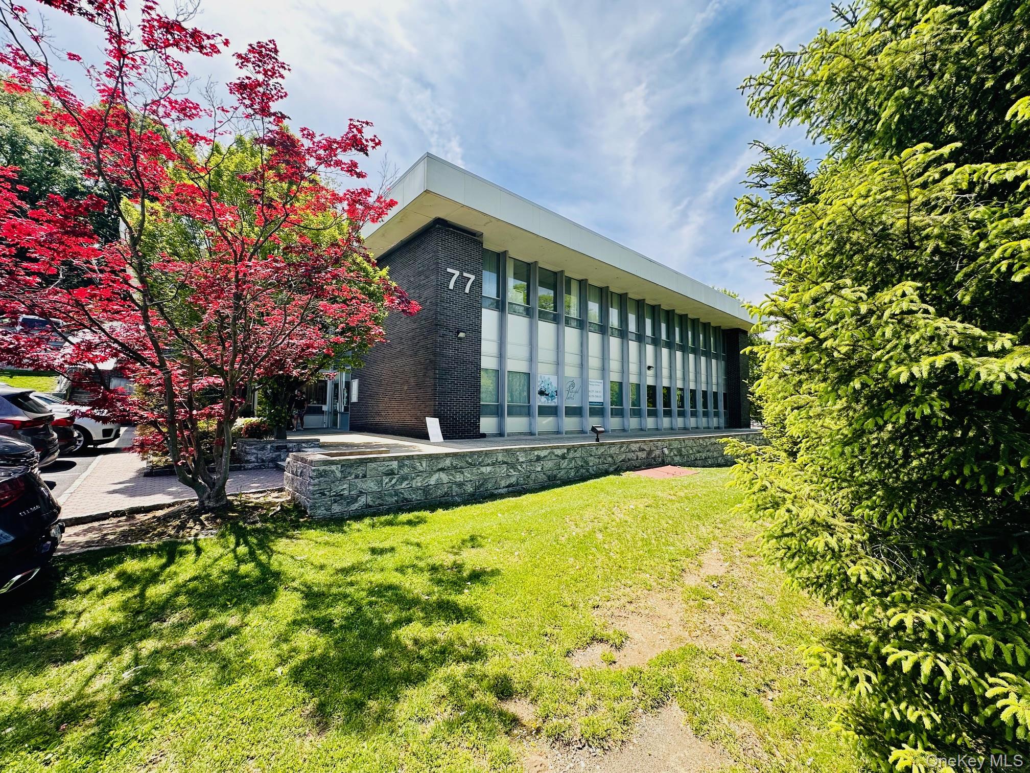 77 Tarrytown Rd, White Plains, NY 10607, USA property photo