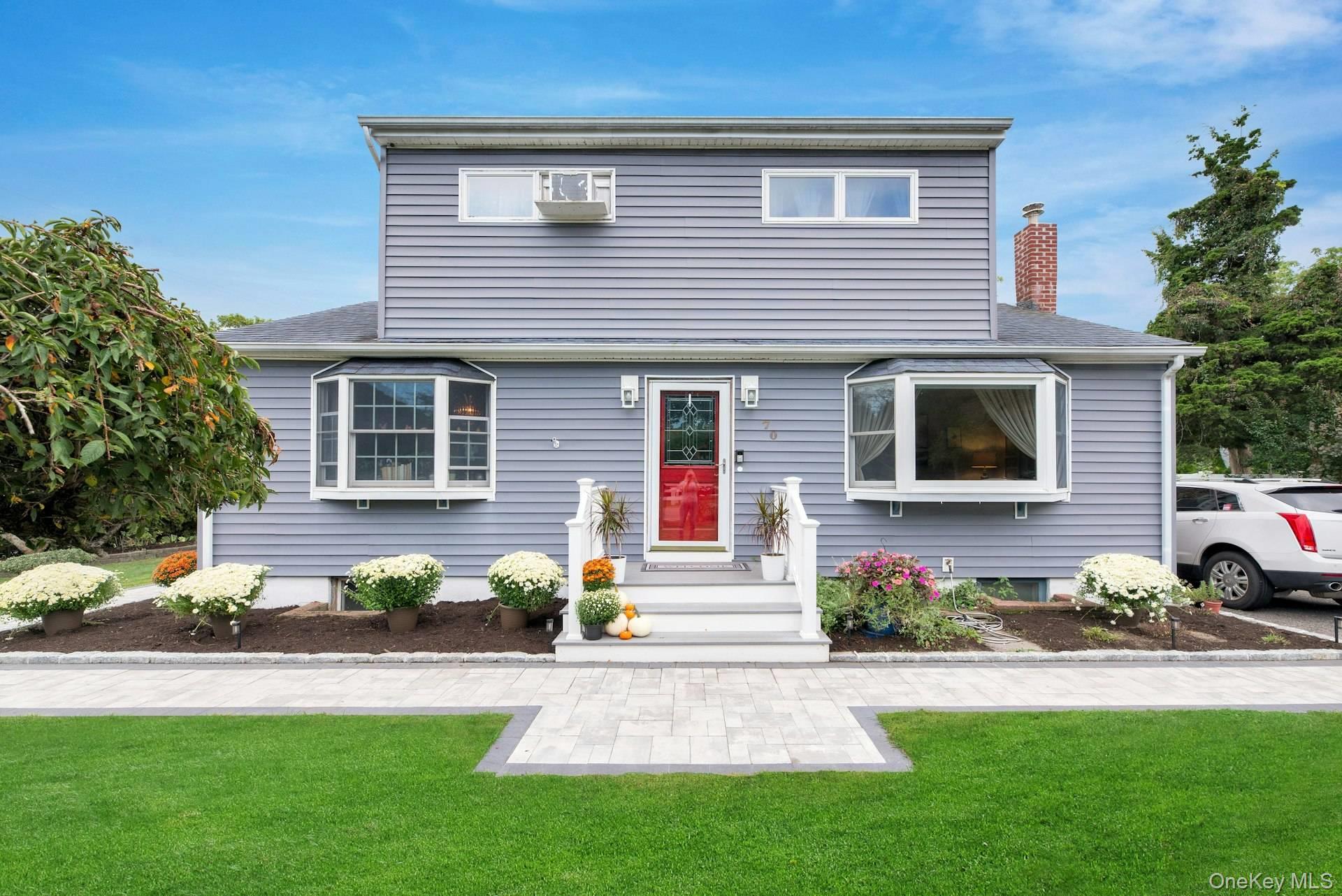 70 Fanning Ave, Hampton Bays, NY 11946, USA property photo