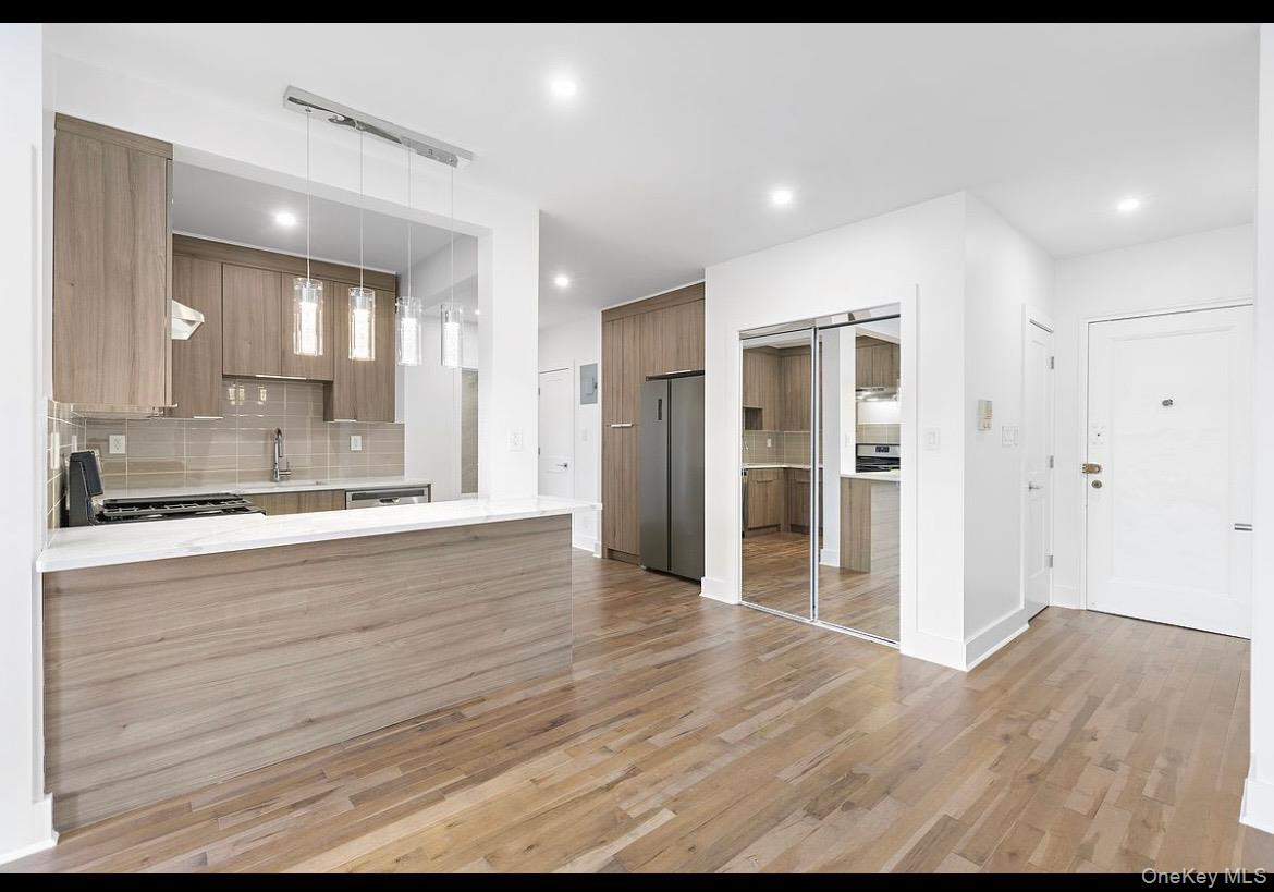 40-05 Ithaca St, Elmhurst, NY 11373, USA property photo