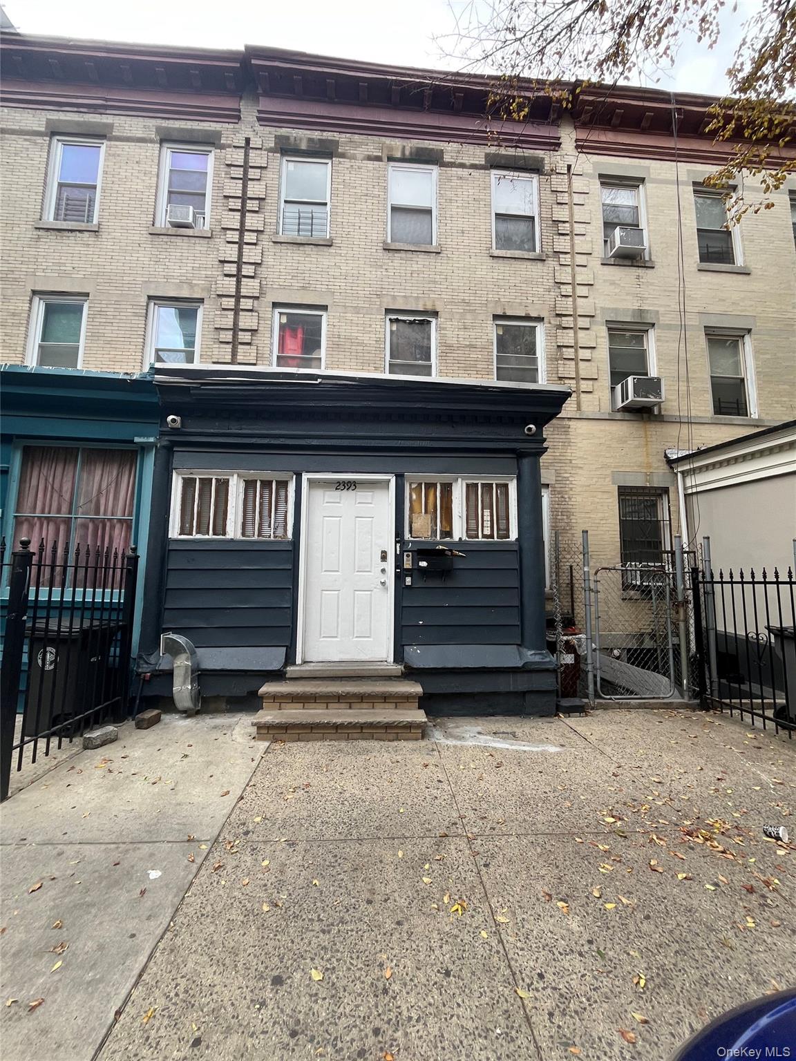 2393 Walton Ave, Bronx, NY 10468, USA property photo