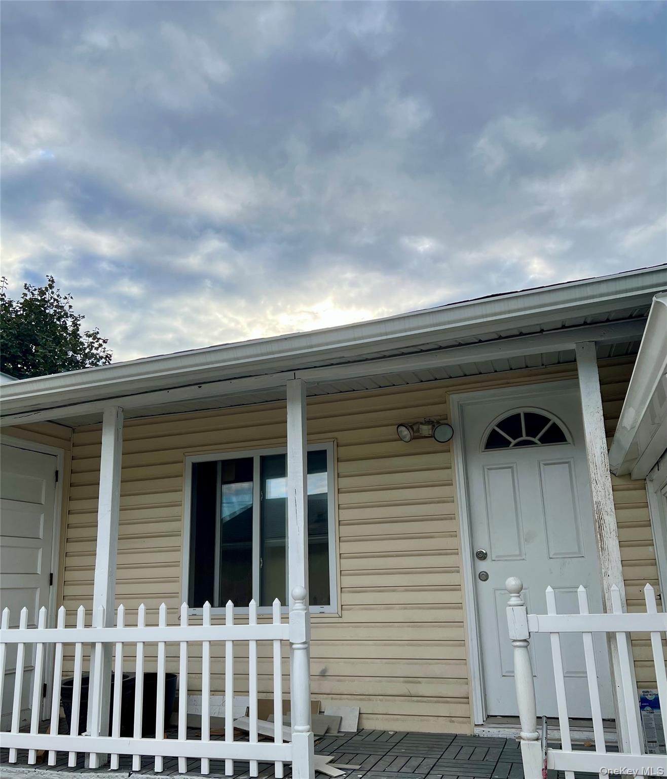 32 Wellington St, Hempstead, NY 11550, USA property photo