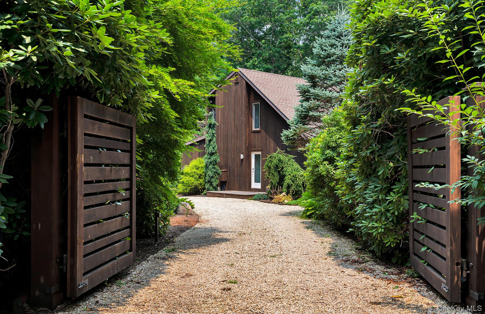 8 Fox Glove Rd, East Hampton, NY 11937, USA property photo