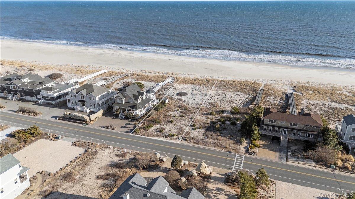699 Dune Rd, Westhampton Beach, NY 11978, USA property photo
