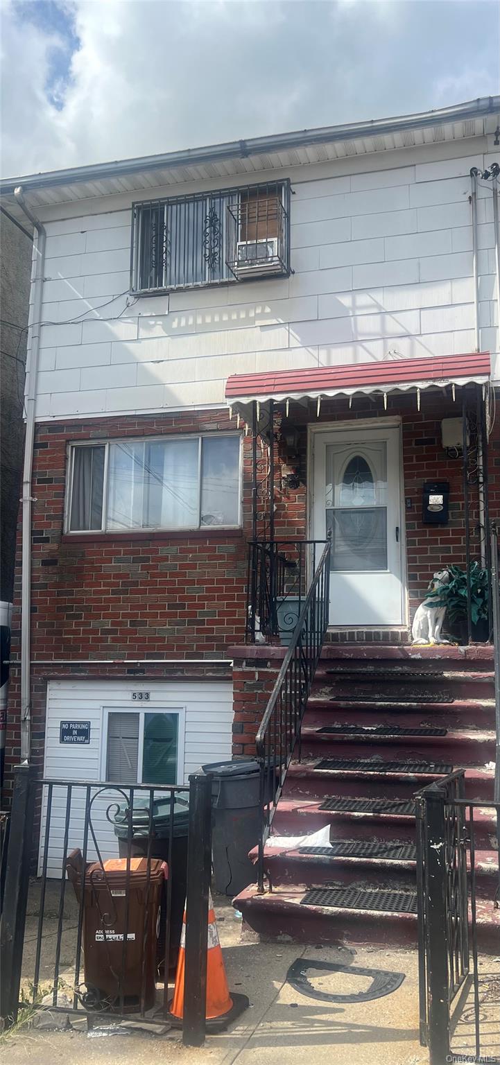 533 Underhill Ave, Bronx, NY 10473, USA property photo