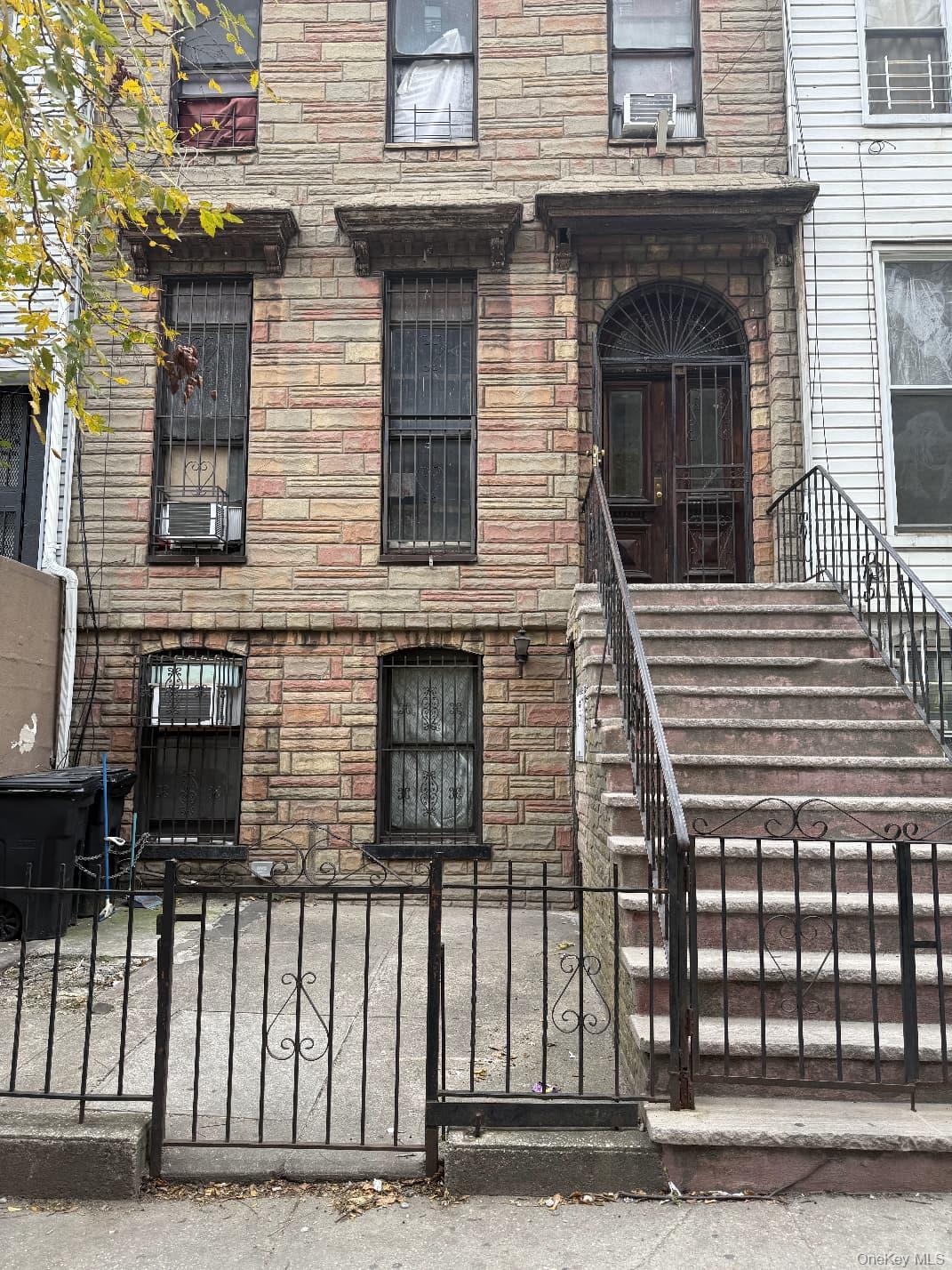 98 Lewis Ave, Brooklyn, NY 11206, USA property photo