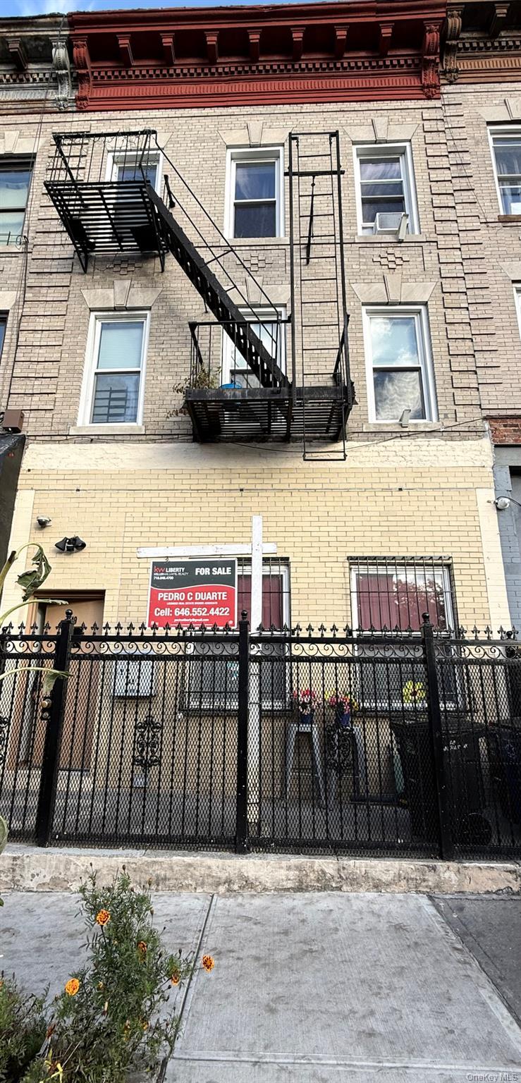 49 Buffalo Ave, Brooklyn, NY 11233, USA property photo