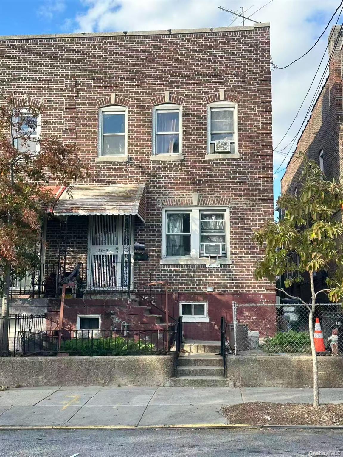 112-03 15th Ave, Flushing, NY 11356, USA property photo