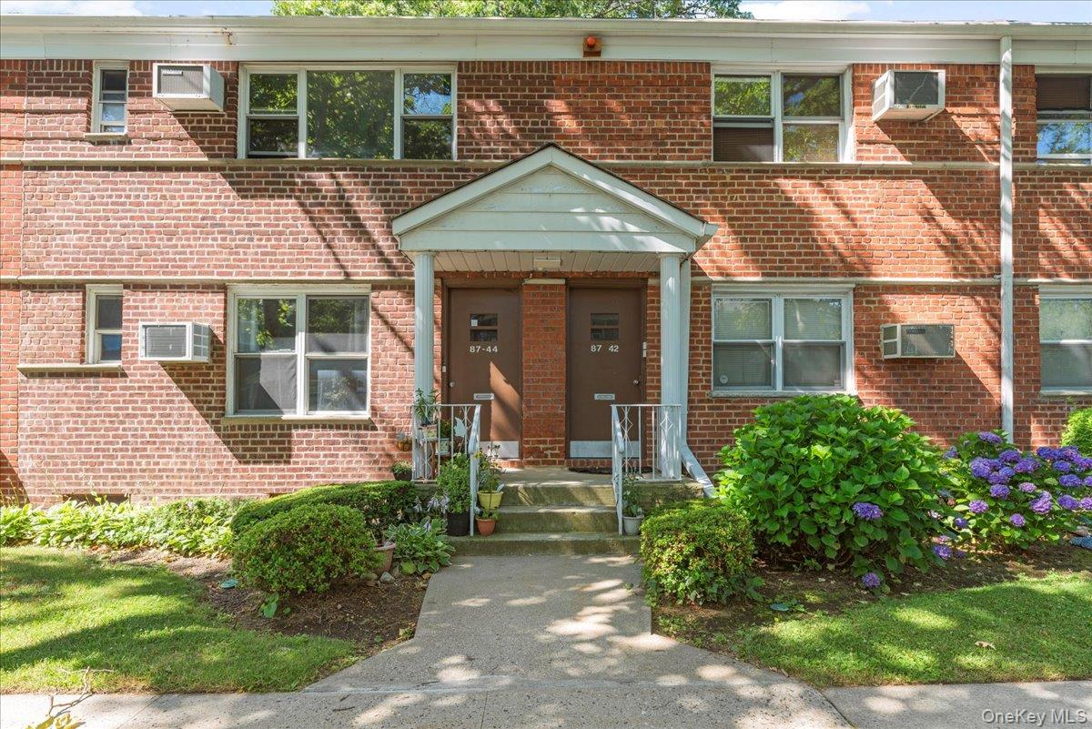 87-44 Marengo St, Hollis, NY 11423, USA property photo