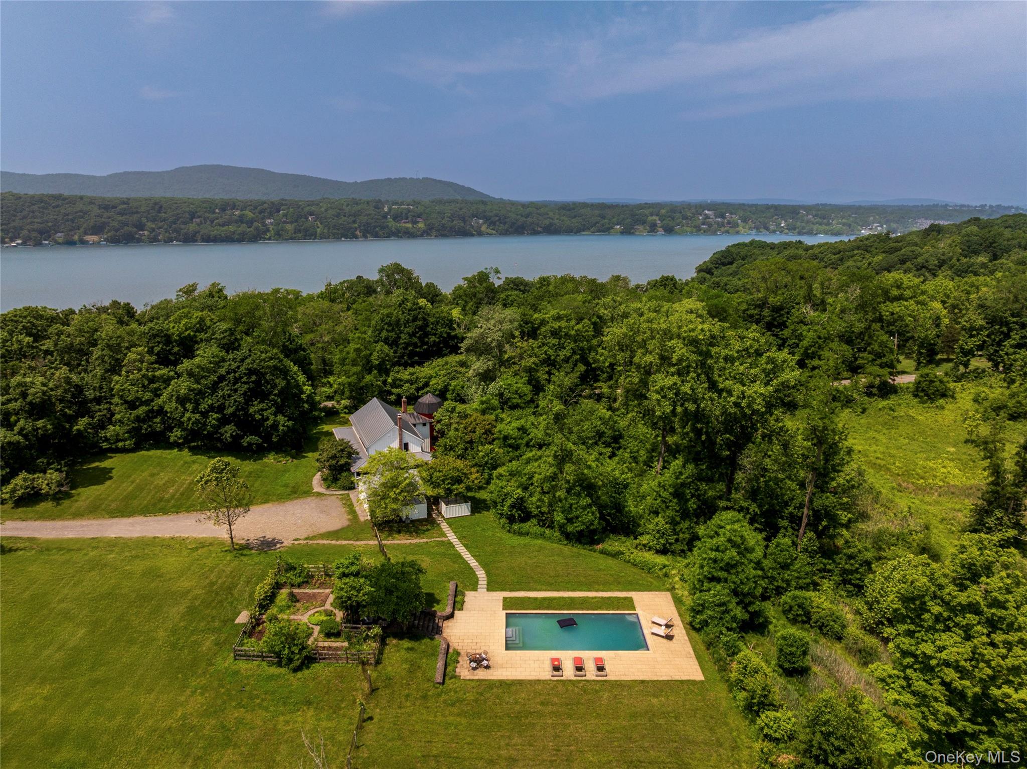 243 Morton Rd, Rhinebeck, NY 12572, USA property photo