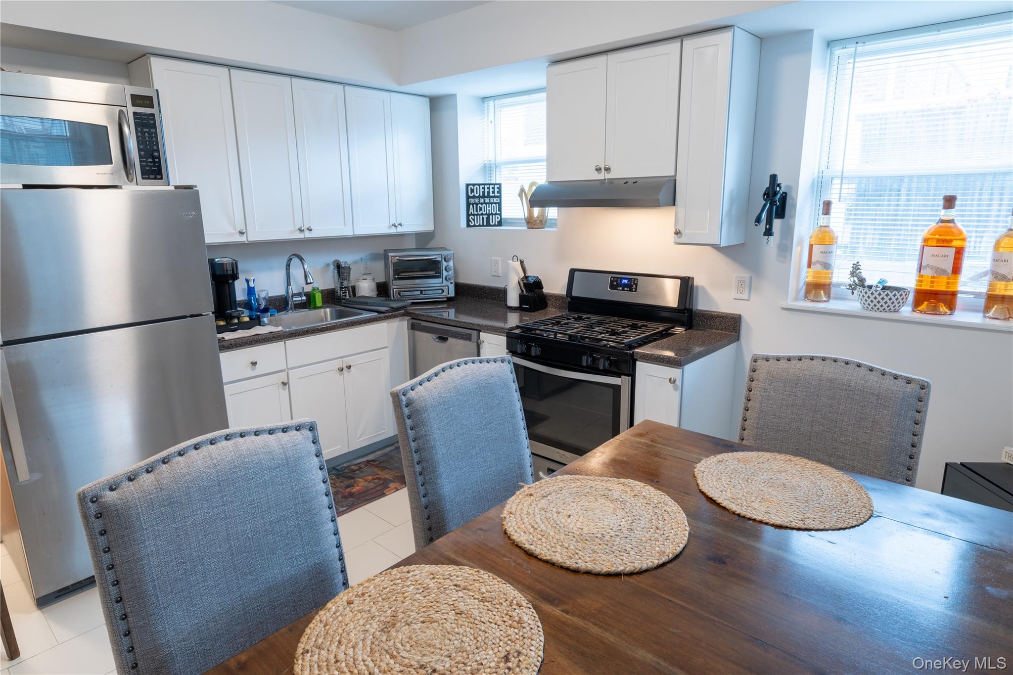 5-25 Beach 138th St, Rockaway Park, NY 11694, USA property photo