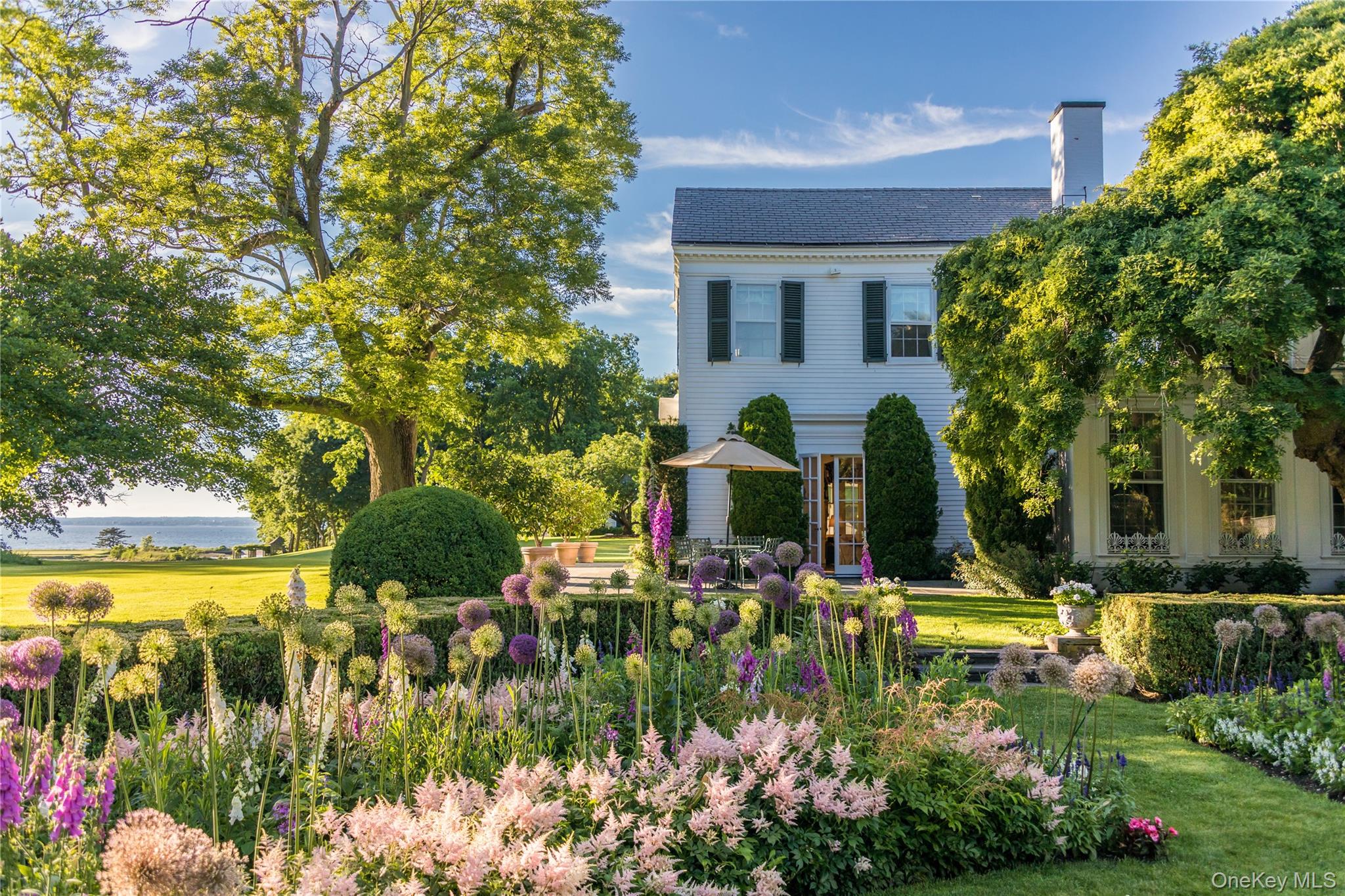 10 Lands End Rd, Locust Valley, NY 11560, USA property photo