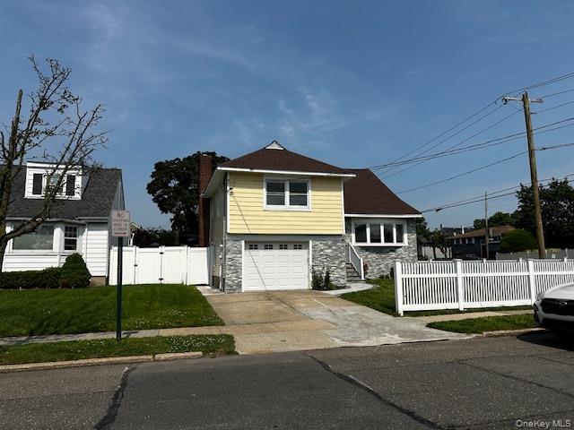 558 Oxford Rd, Cedarhurst, NY 11516, USA property photo