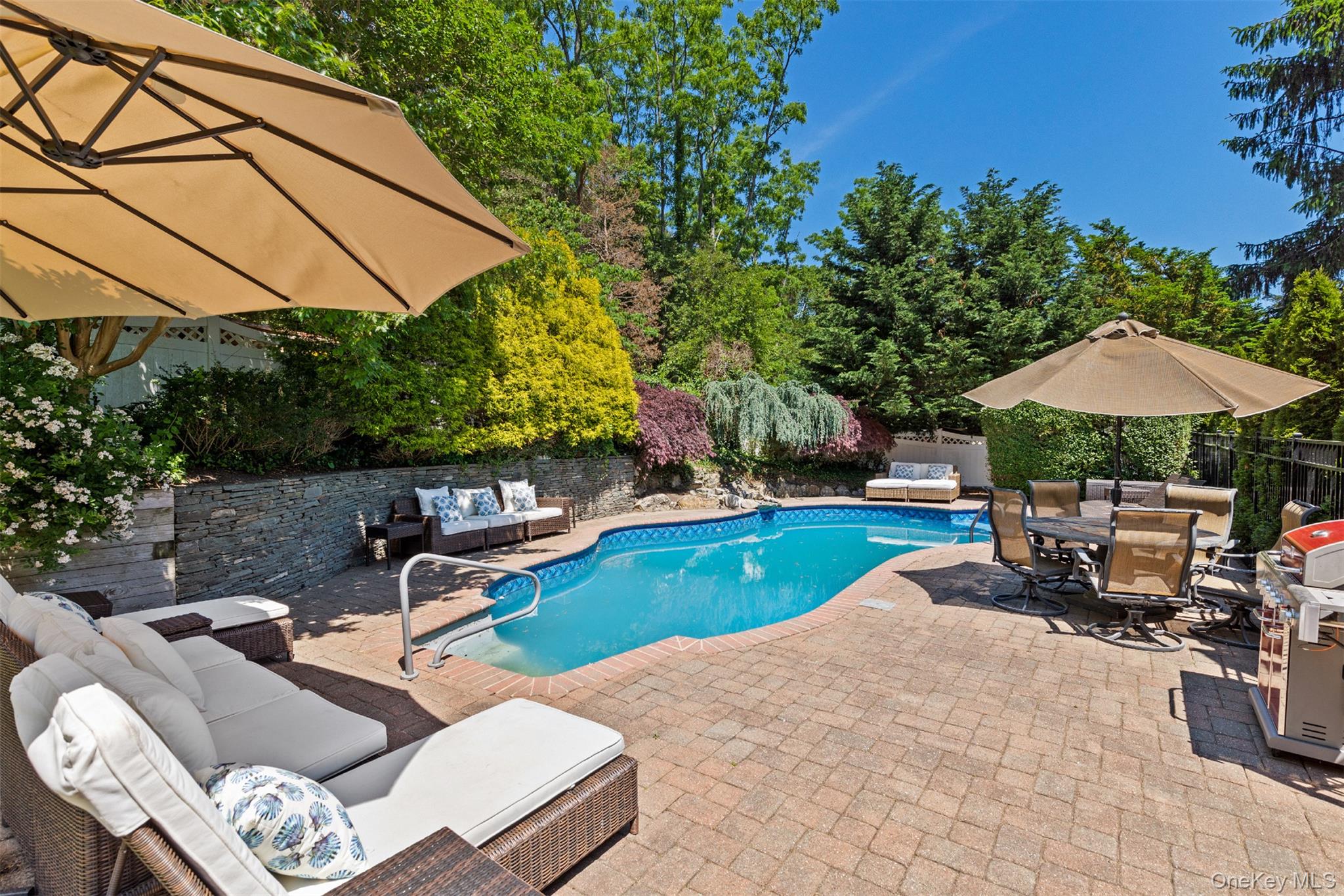345 Colonial Rd, Southold, NY 11971, USA property photo