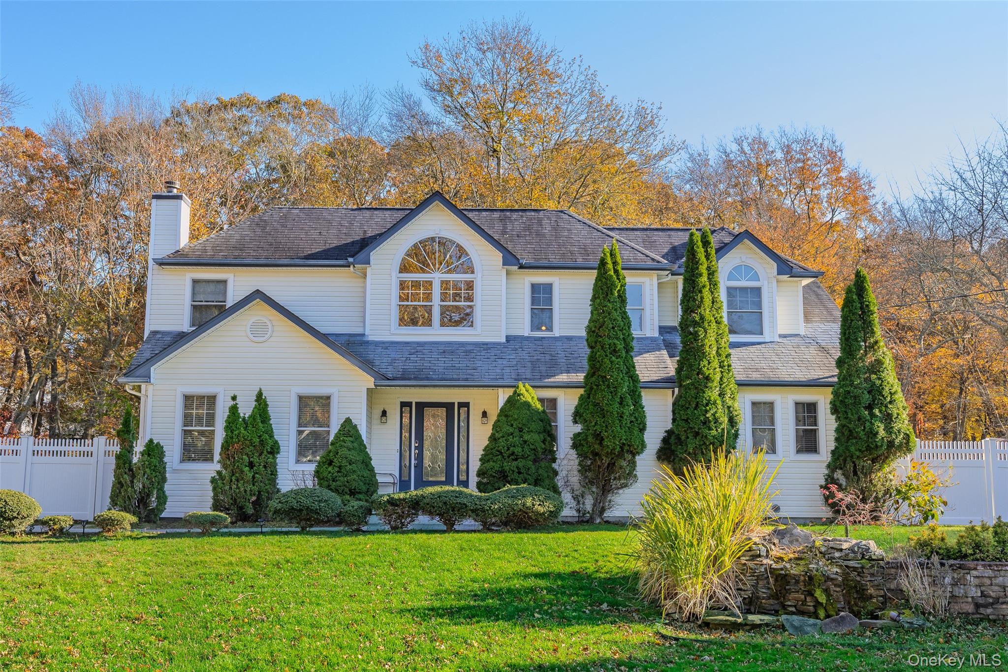 20 Tulip Ct, Moriches, NY 11955, USA property photo