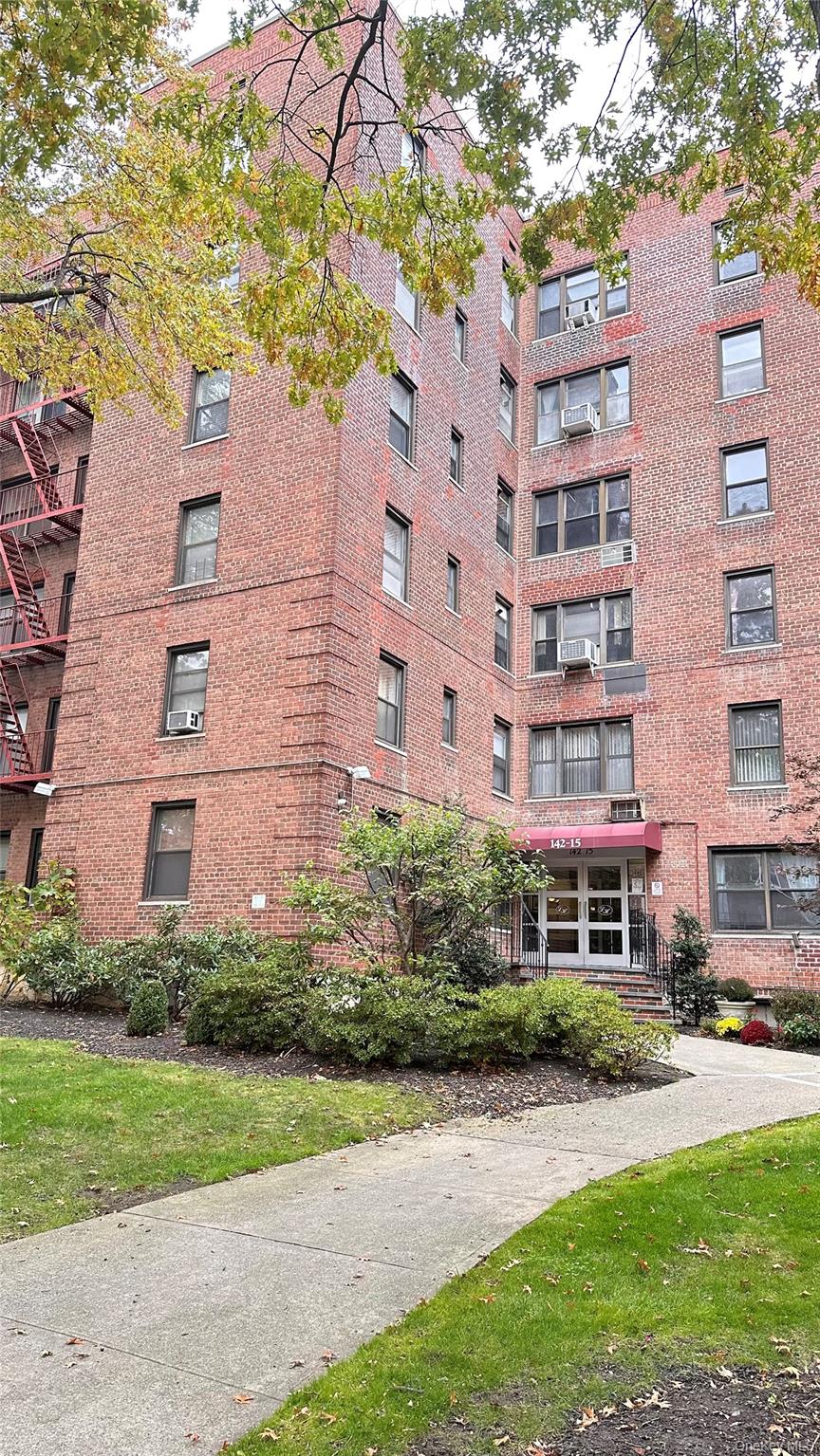 142-15 26th Ave, Flushing, NY 11354, USA property photo