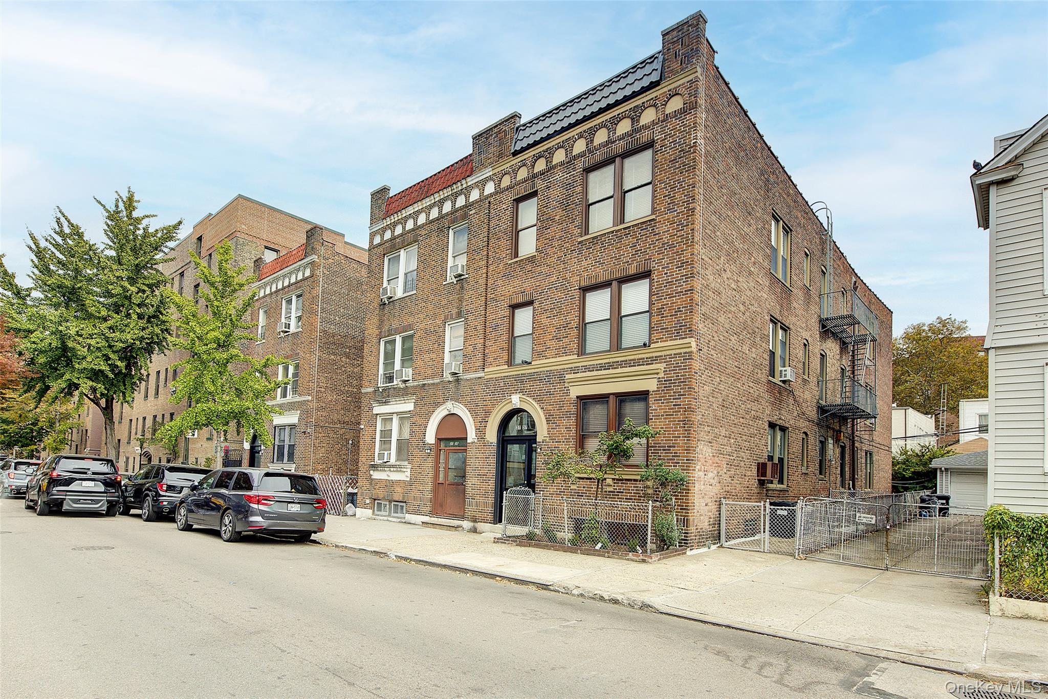 37-37 64th St, Flushing, NY 11377, USA property photo