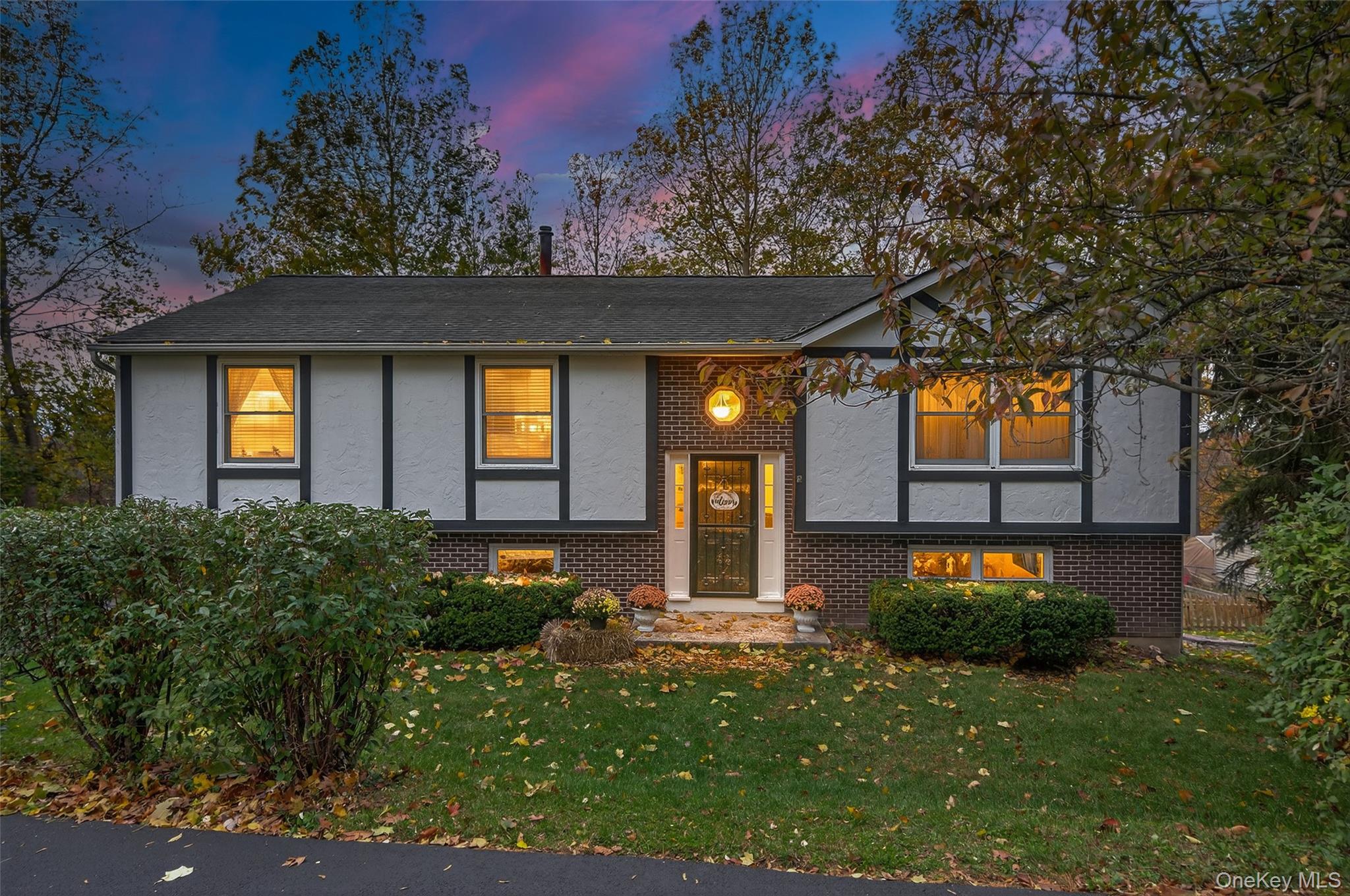 7 Colleen Ln, Wallkill, NY 12589, USA property photo