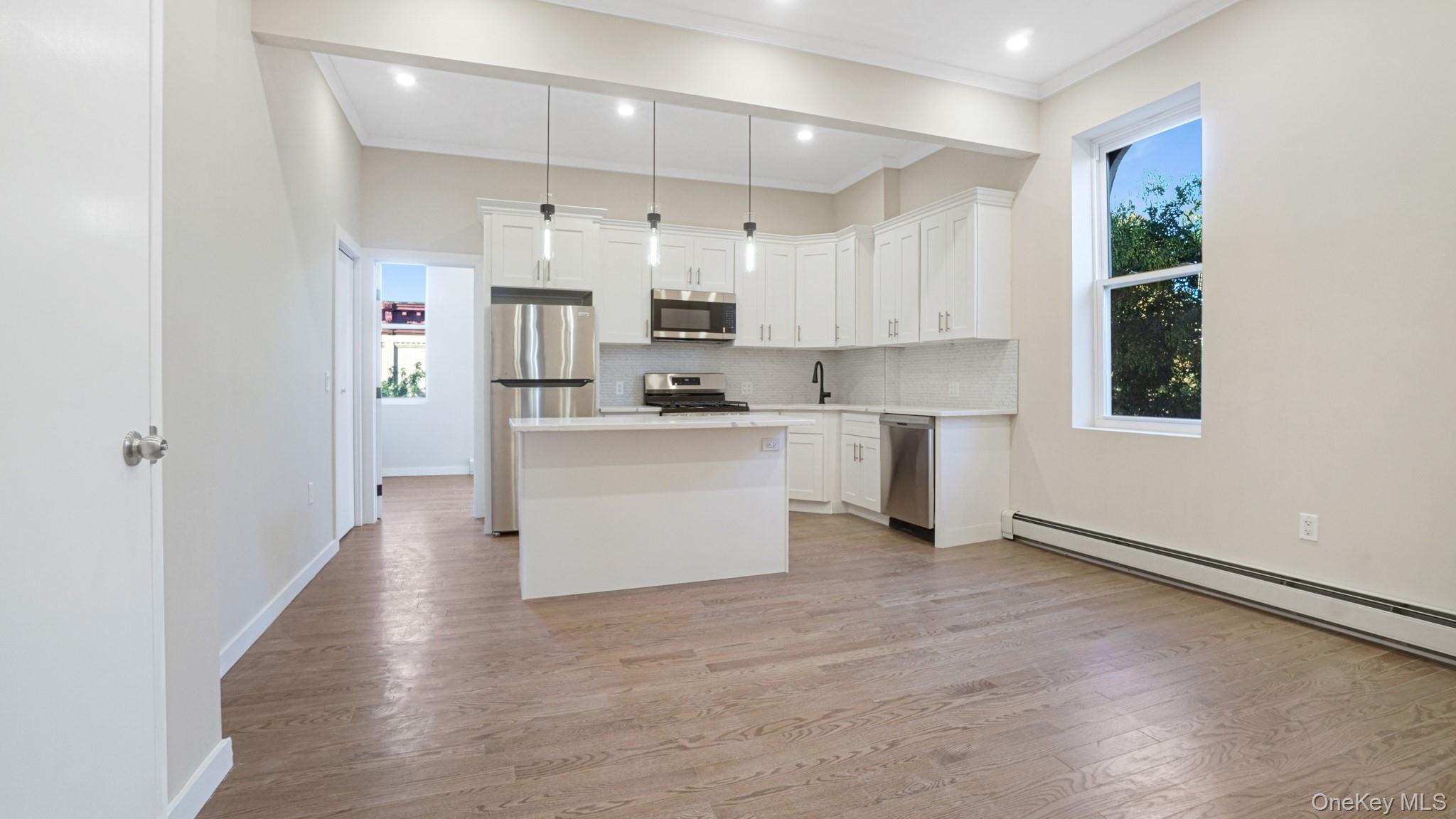 386 Chauncey St, Brooklyn, NY 11233, USA property photo