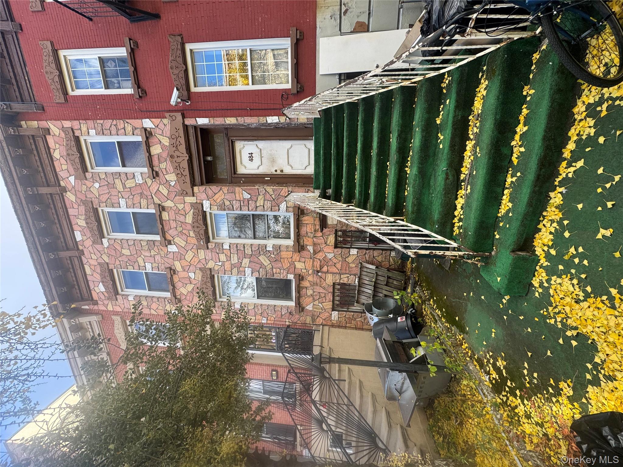 484 Van Buren St, Brooklyn, NY 11221, USA property photo