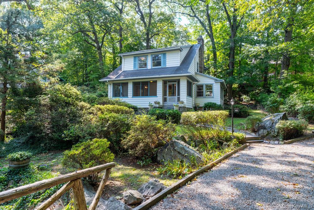 40 Pine Brook Dr, Larchmont, NY 10538, USA property photo