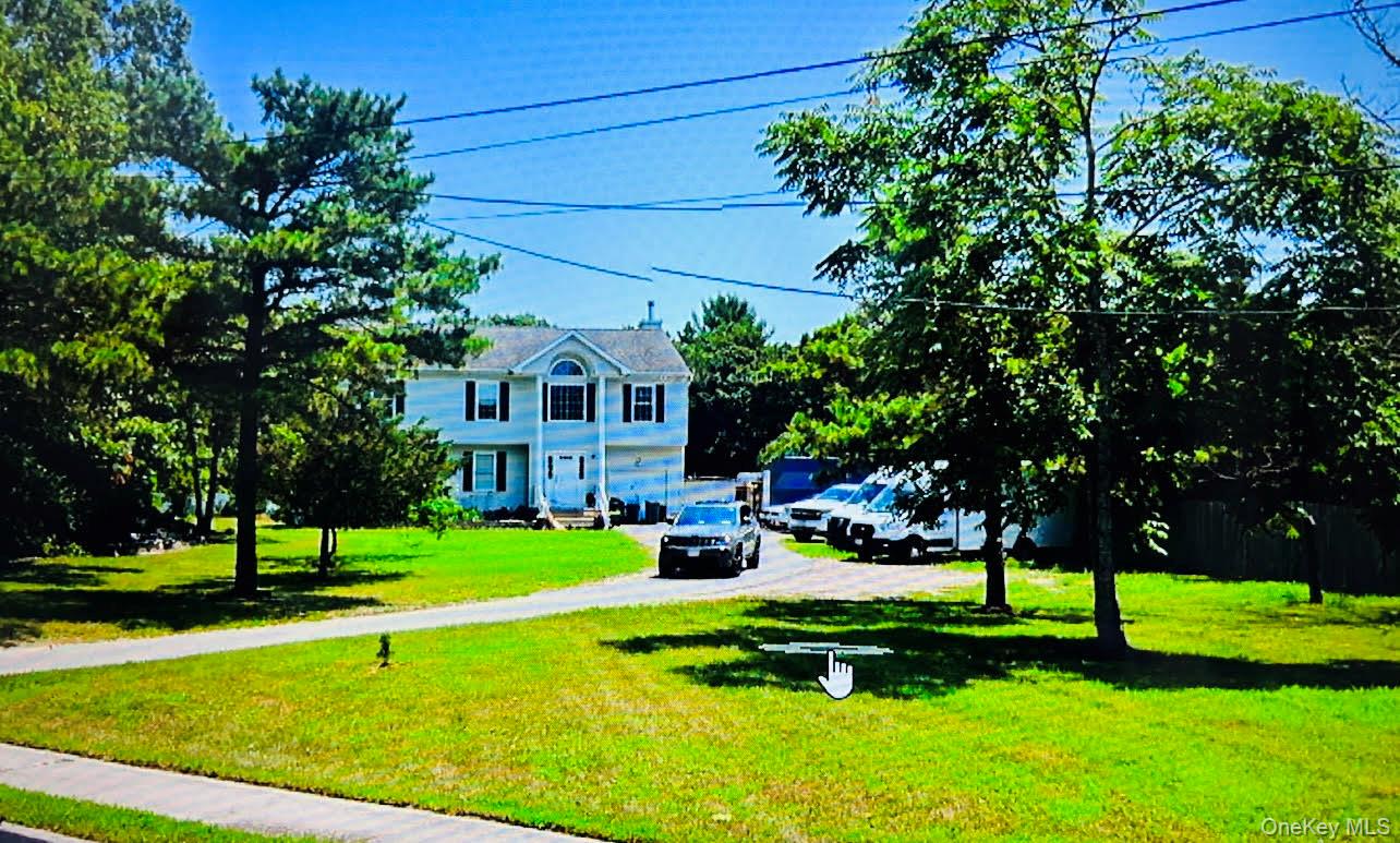 241 Middle Island Rd, Medford, NY 11763, USA property photo